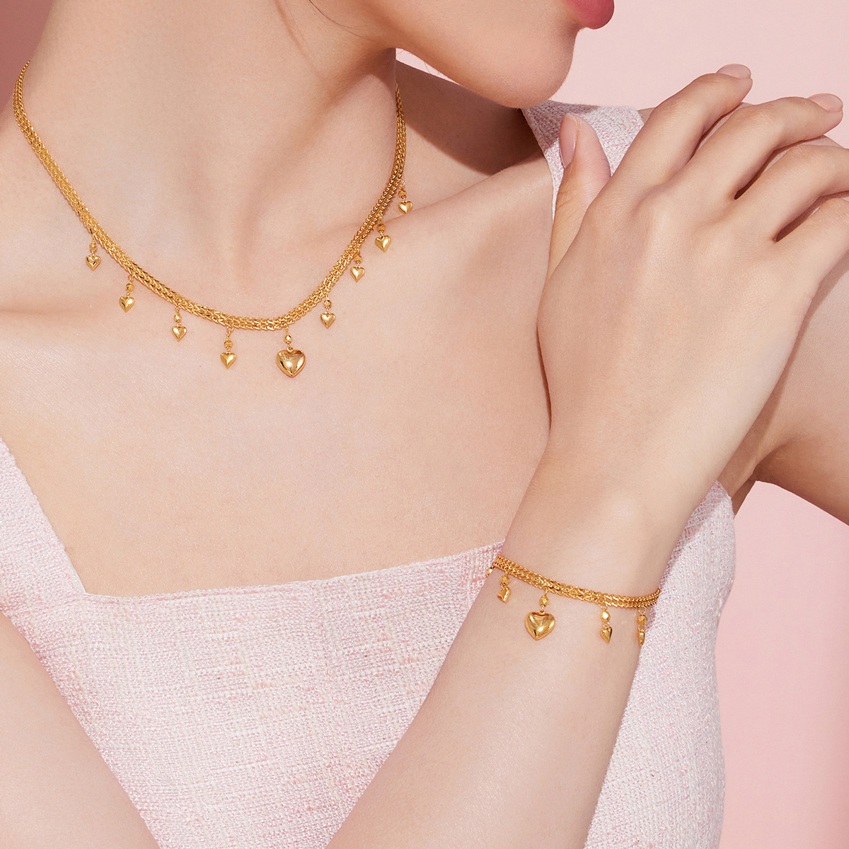 六福珠宝光影金爱心闪闪黄金手链5G足金双层龙骨链七夕计价020954BA【联系客服补货】投票