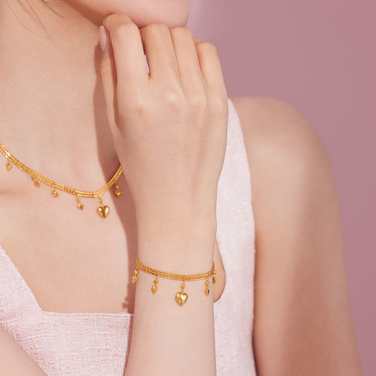 六福珠宝光影金爱心闪闪黄金手链5G足金双层龙骨链七夕计价020954BA【联系客服补货】投票