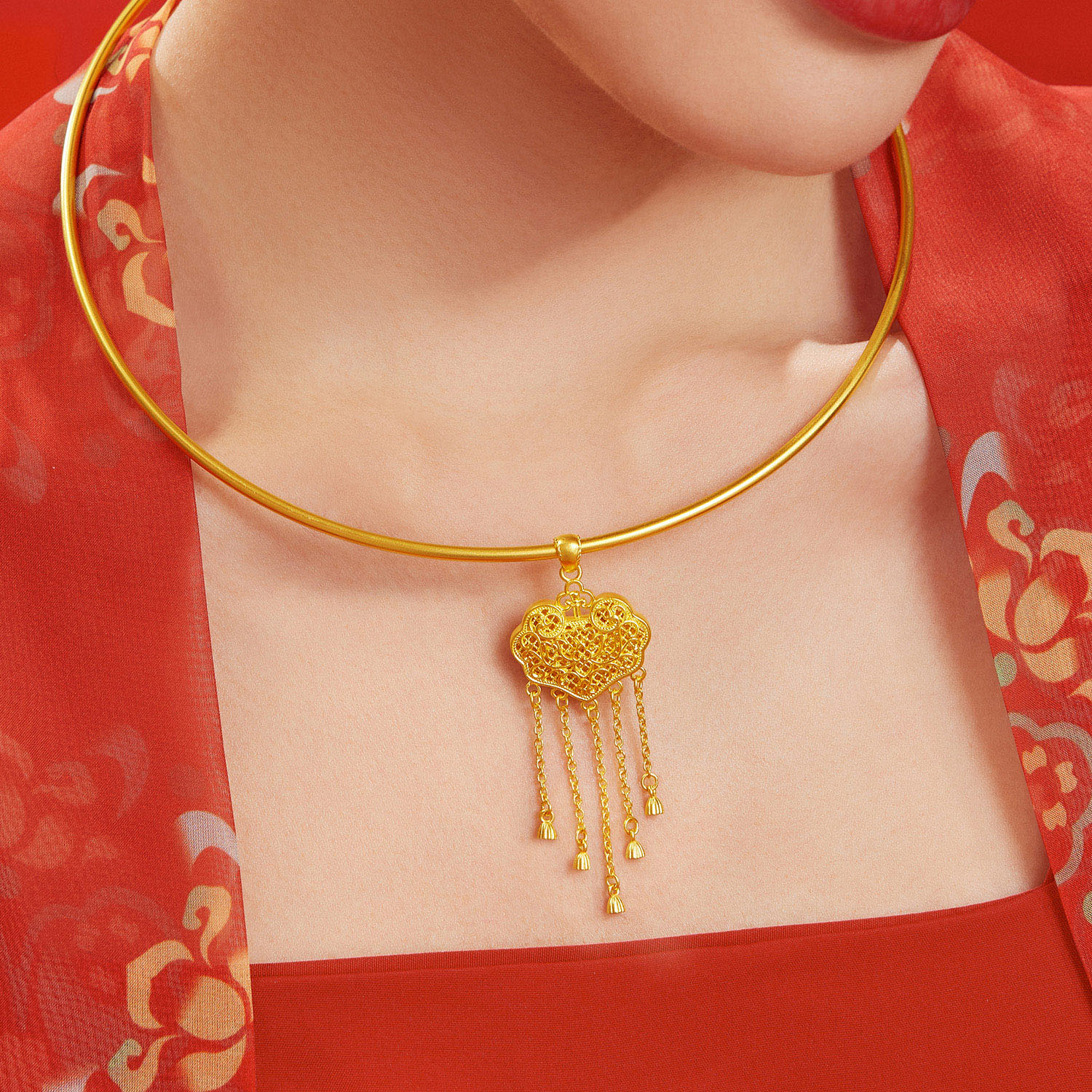 六福珠宝福满传家金珠黄金项圈女款足金颈圈首饰计价A01TBGN0008【视频看货】