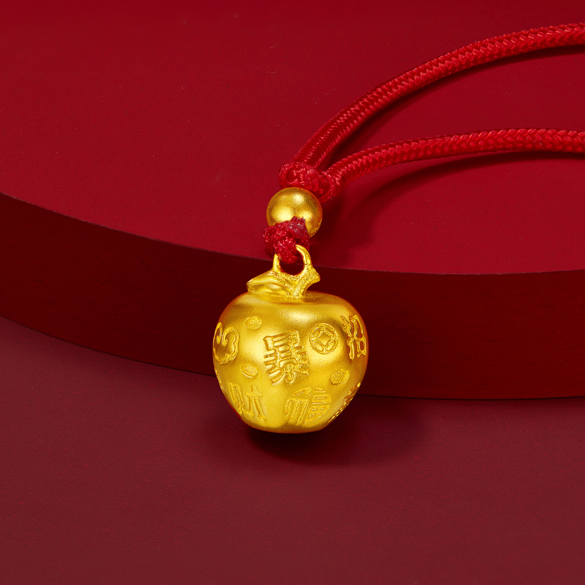 六福珠宝福满传家平安果黄金吊坠吉言金苹果挂坠计价F41TBGP0008【联系客服补货】【视频看货】