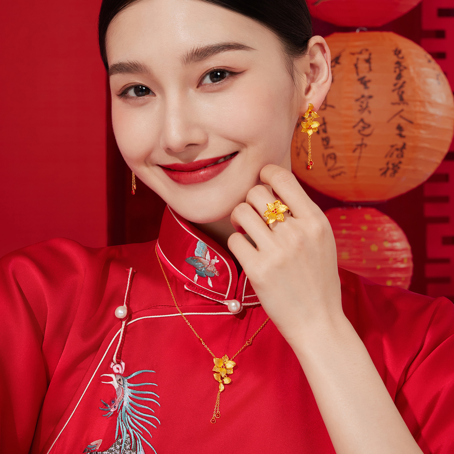 六福珠宝福满传家百合花流苏黄金项链吊坠婚嫁礼计价G21TBGN0005【联系客服补货】