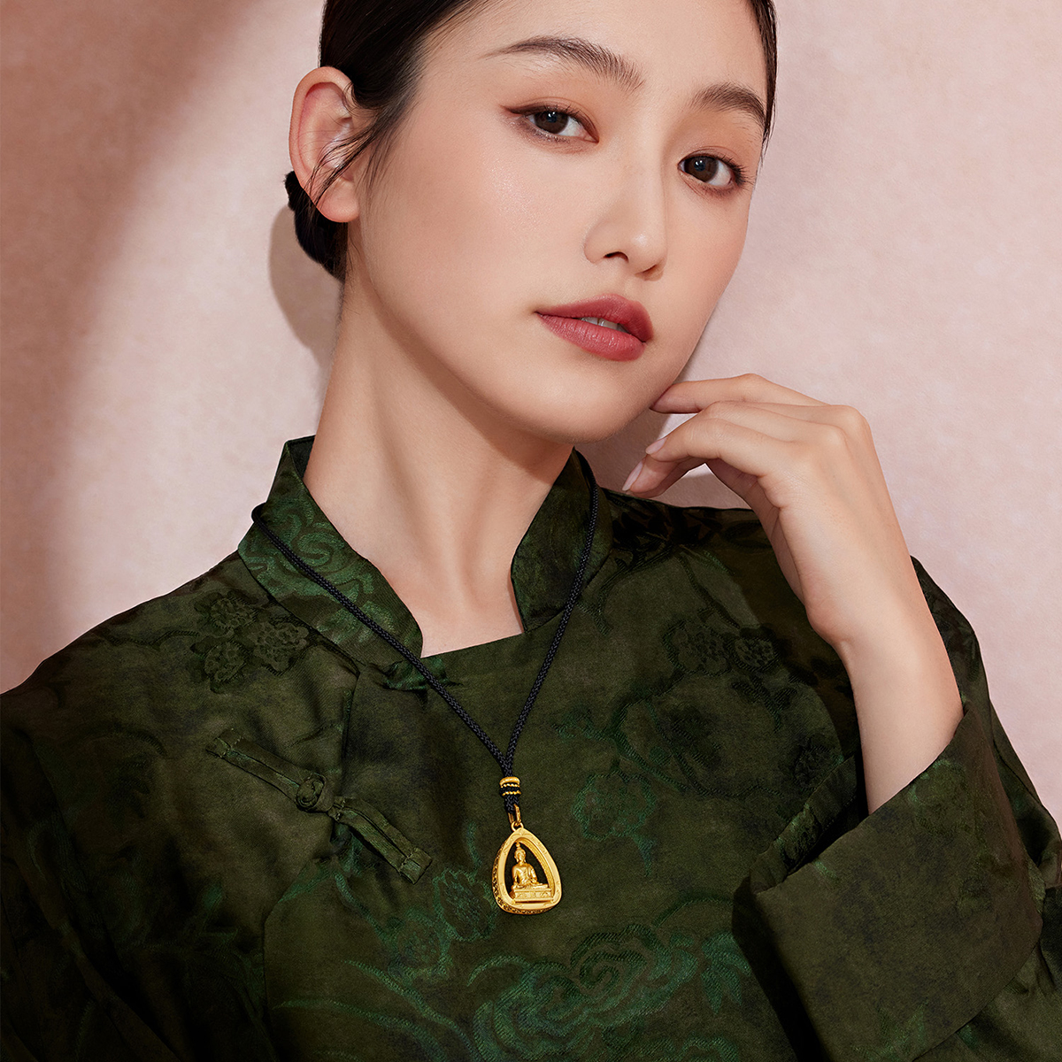 六福珠宝福满传家成功佛造型黄金吊坠男女款首饰计价F63TBGP0026【联系客服补货】