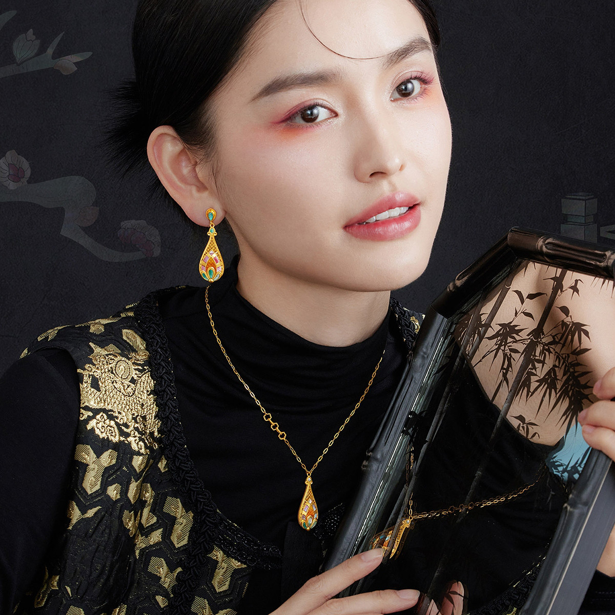 六福珠宝福满传家琵琶宝瓶黄金项链手工螺钿贝壳计价L17TBGN0006【视频看货】