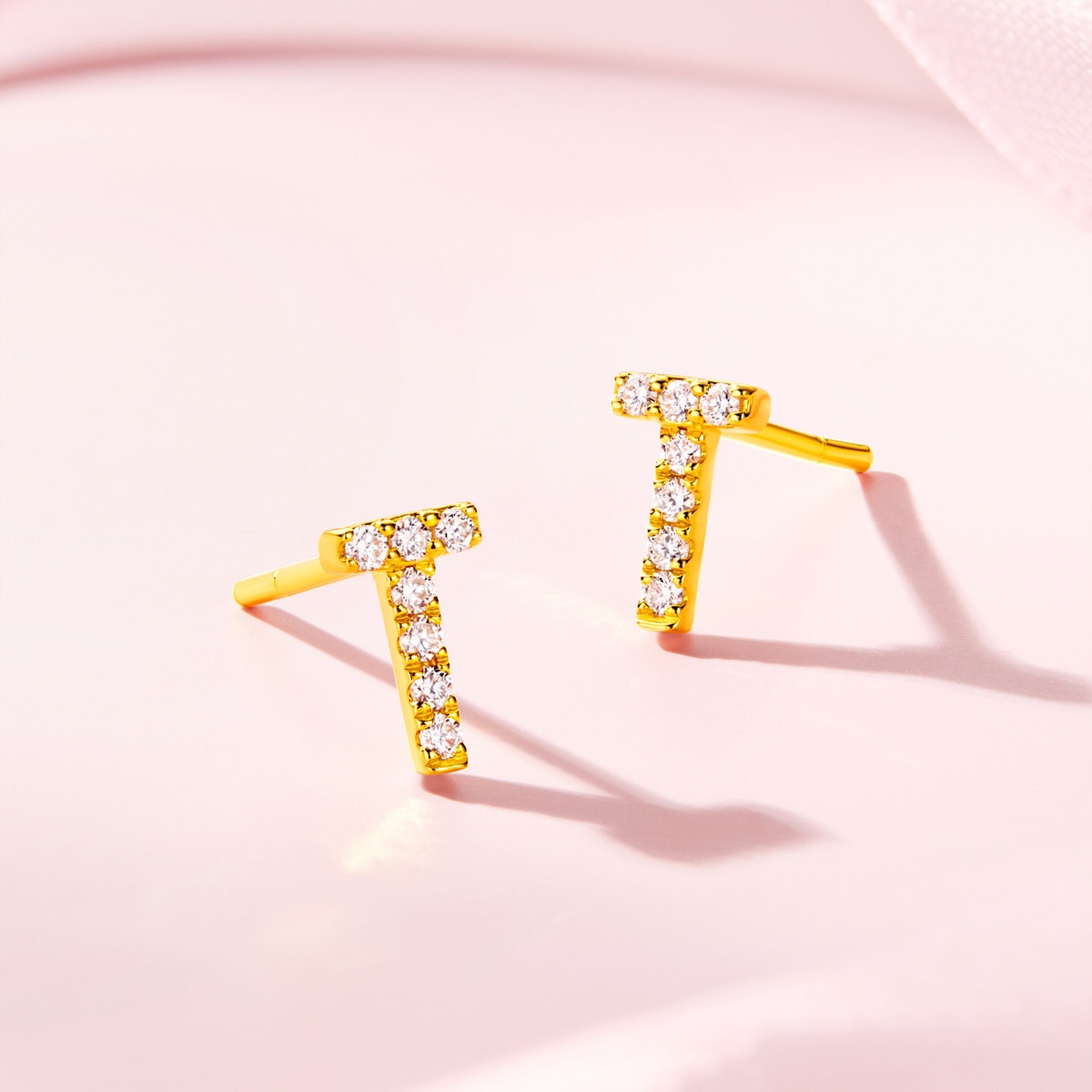 六福珠宝Goldstyle·X系列T字黄金耳钉耳环镶钻石女定价012158EA【联系客服补货】