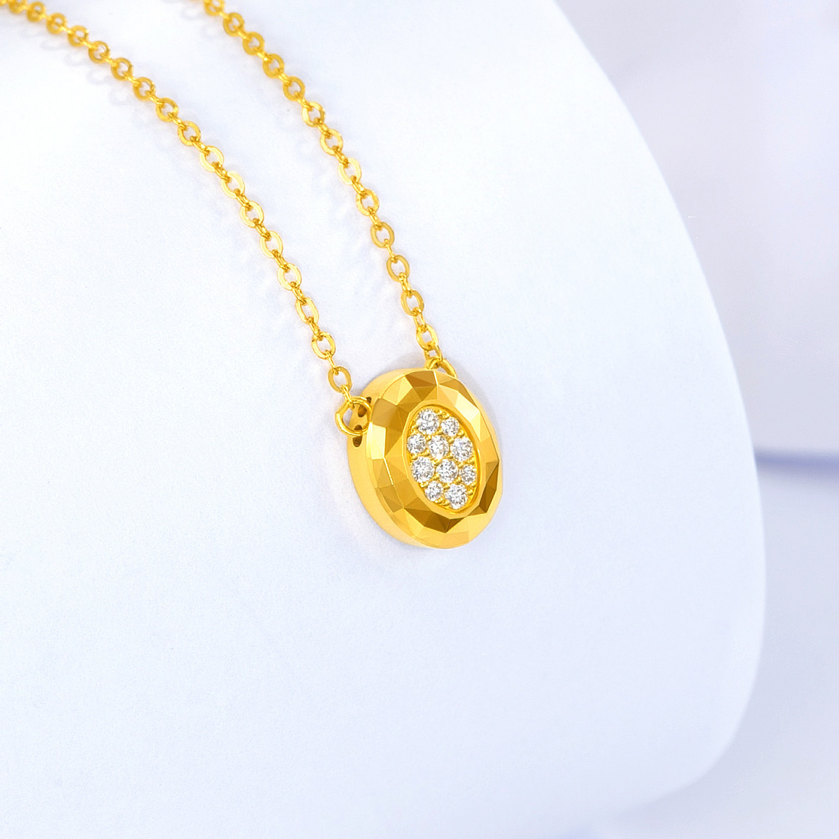 六福珠宝Goldstyle·X黄金项链镶钻石女足金套链定价GDA1TBN0008【联系客服补货】