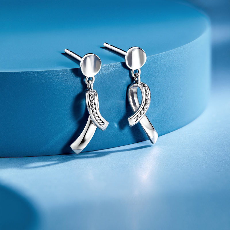 六福珠宝异形耳坠铂金耳钉女光面Pt950白金耳环计价GJPTBE0006