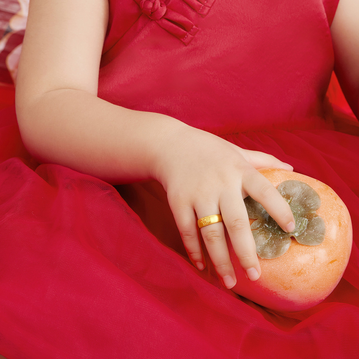 六福珠宝福满传家福字黄金戒指实心宝宝满月送礼计价F48TBGR0011