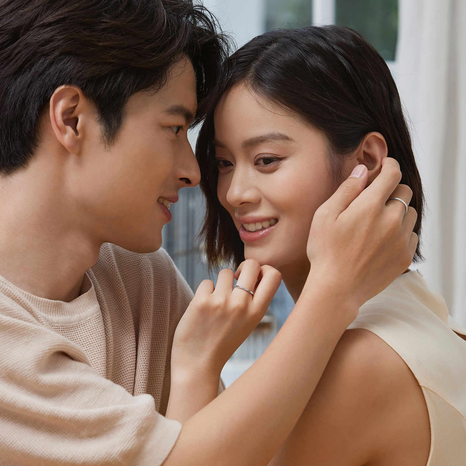 六福珠宝铂金戒指男女款对戒铂950白金戒指素圈戒计价F63TBPR0011