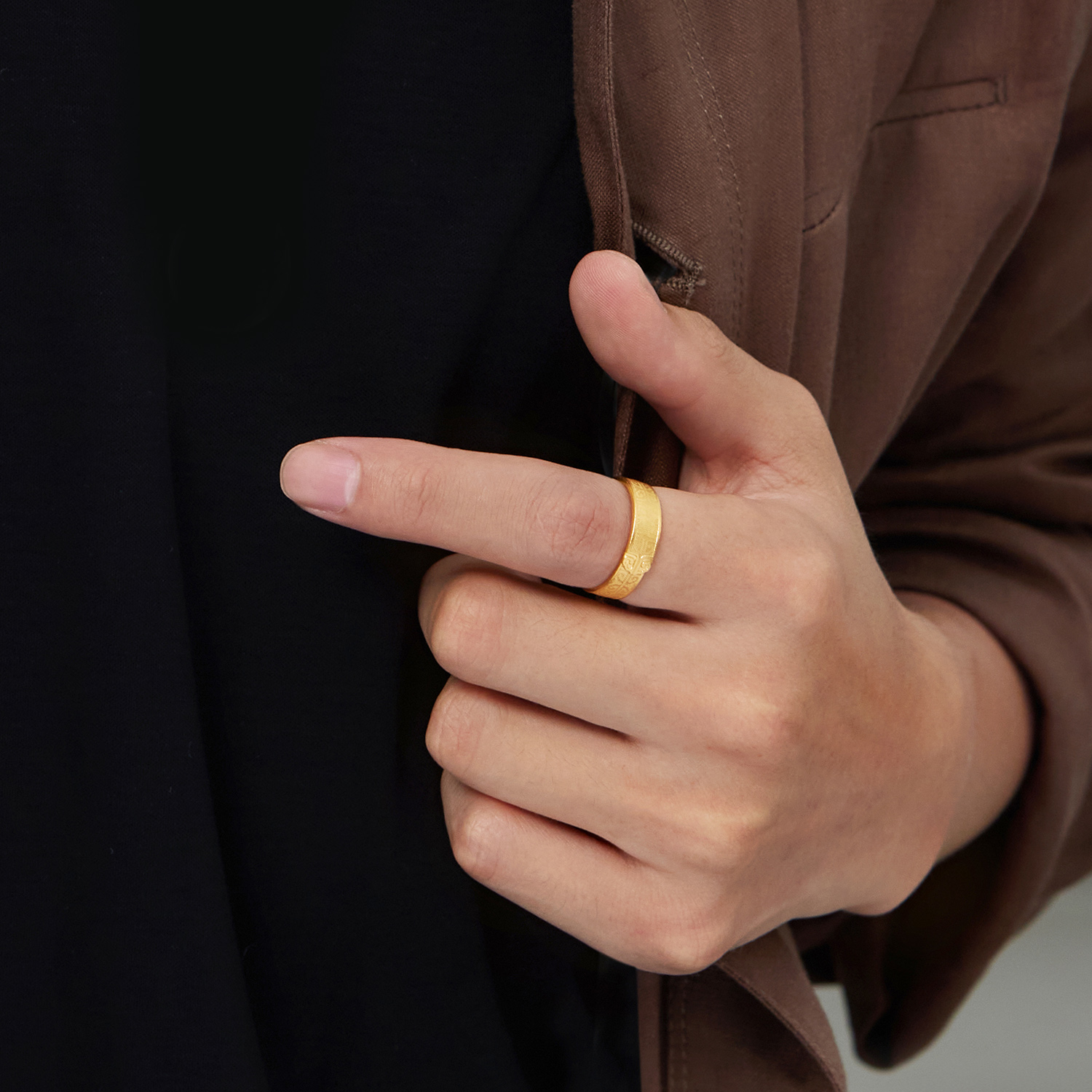 六福珠宝福满传家事事如意纹黄金戒指男女足金实心计价G16G0029DS【1V1直播看货】