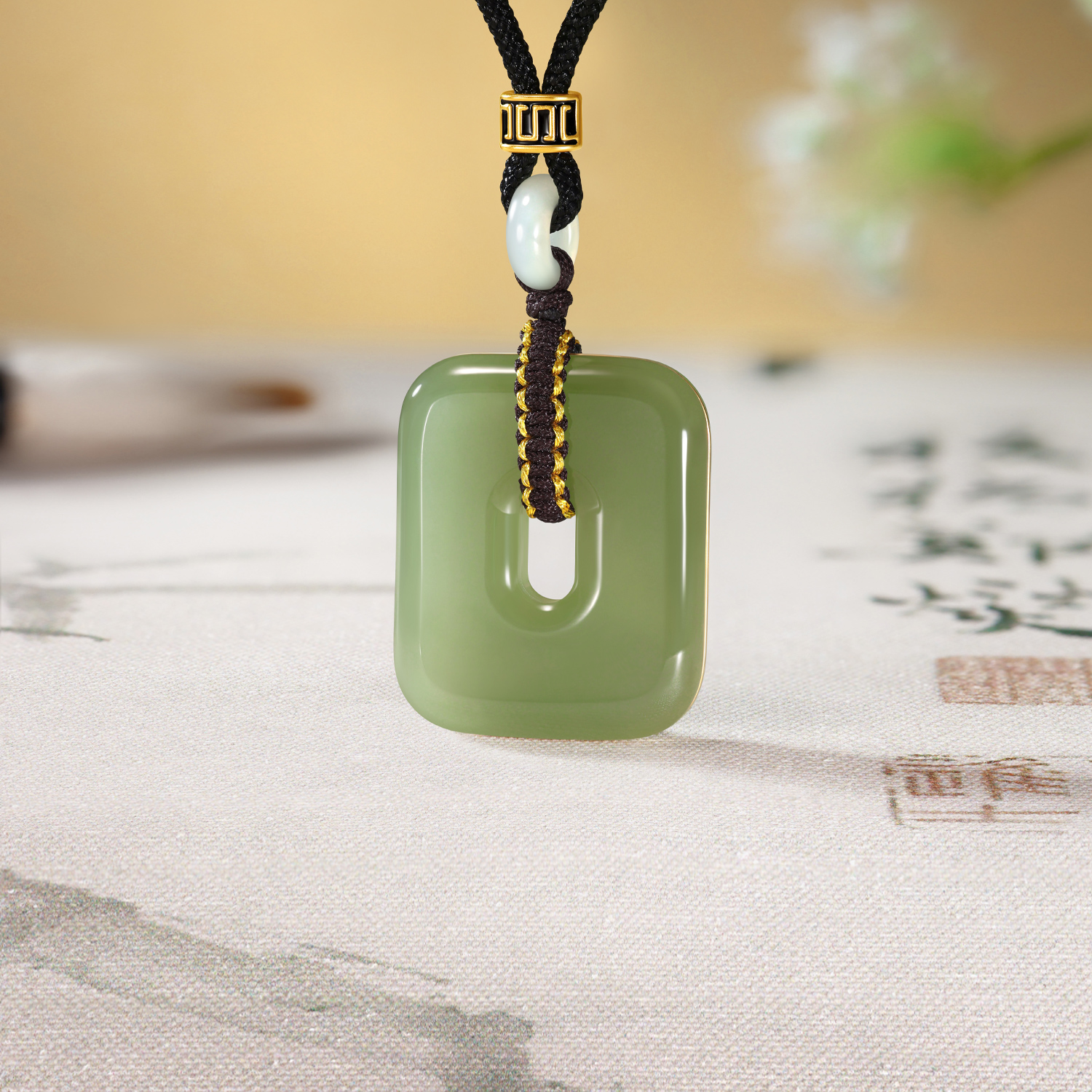 六福珠宝方形和田玉黄金项链吊坠男士款玉石镶金线玉坠L74A0011DS