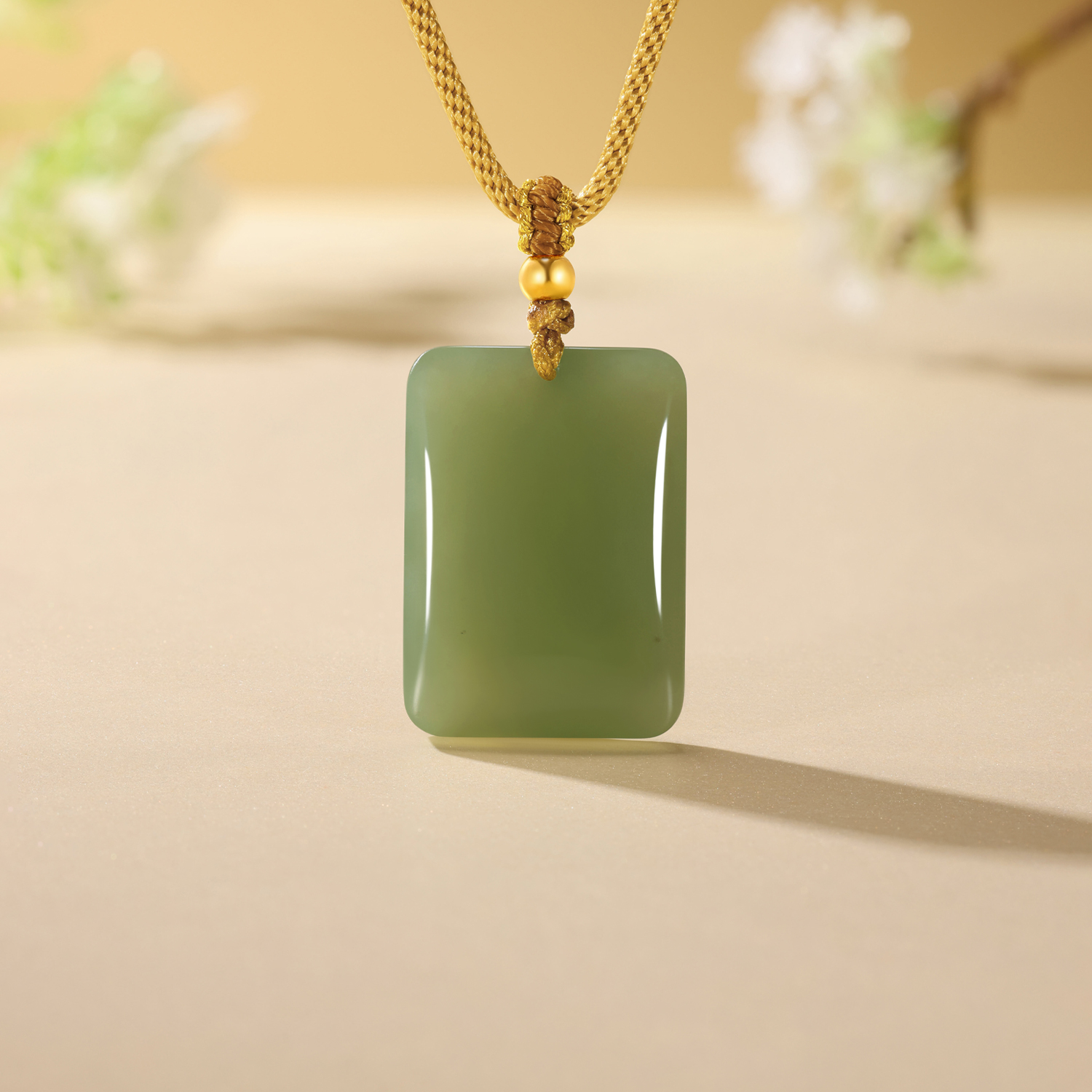 六福珠宝平安无事牌和田玉吊坠女日常黄金金珠项链玉坠L74A0014DS