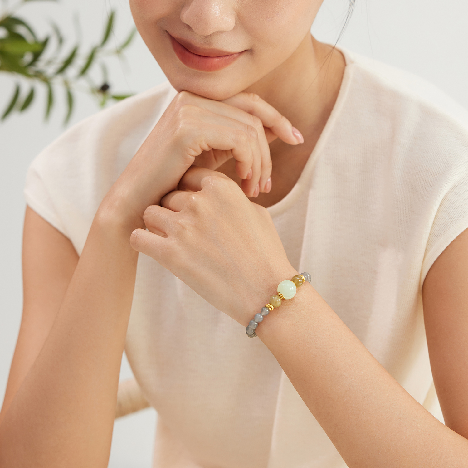 六福珠宝染墨云烟多宝和田玉手串碎金子黄金手链女圆珠FQA0003DS