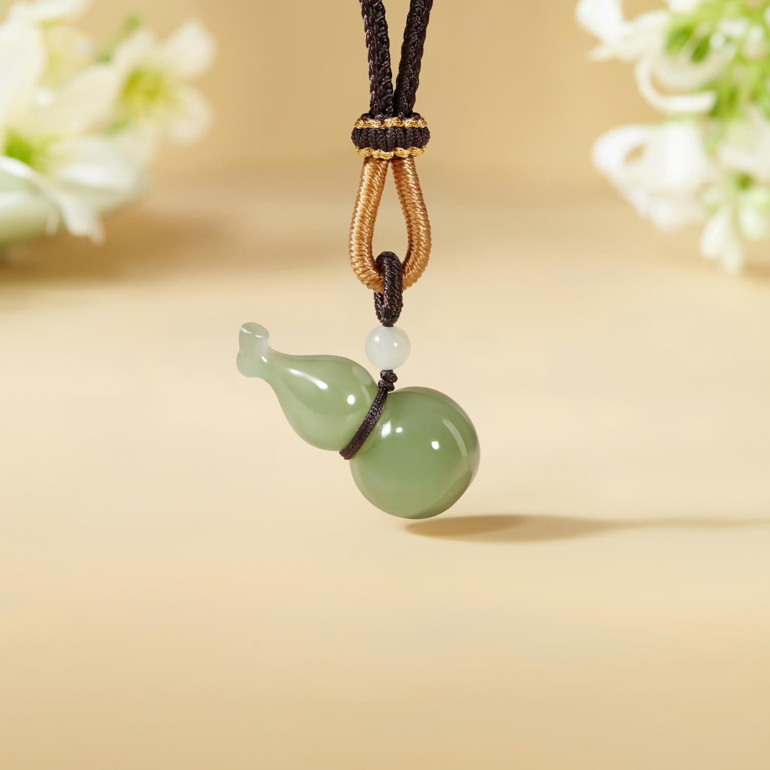 六福珠宝葫芦和田玉项链吊坠女款日常玉石圆珠挂坠玉坠F21A0040DS