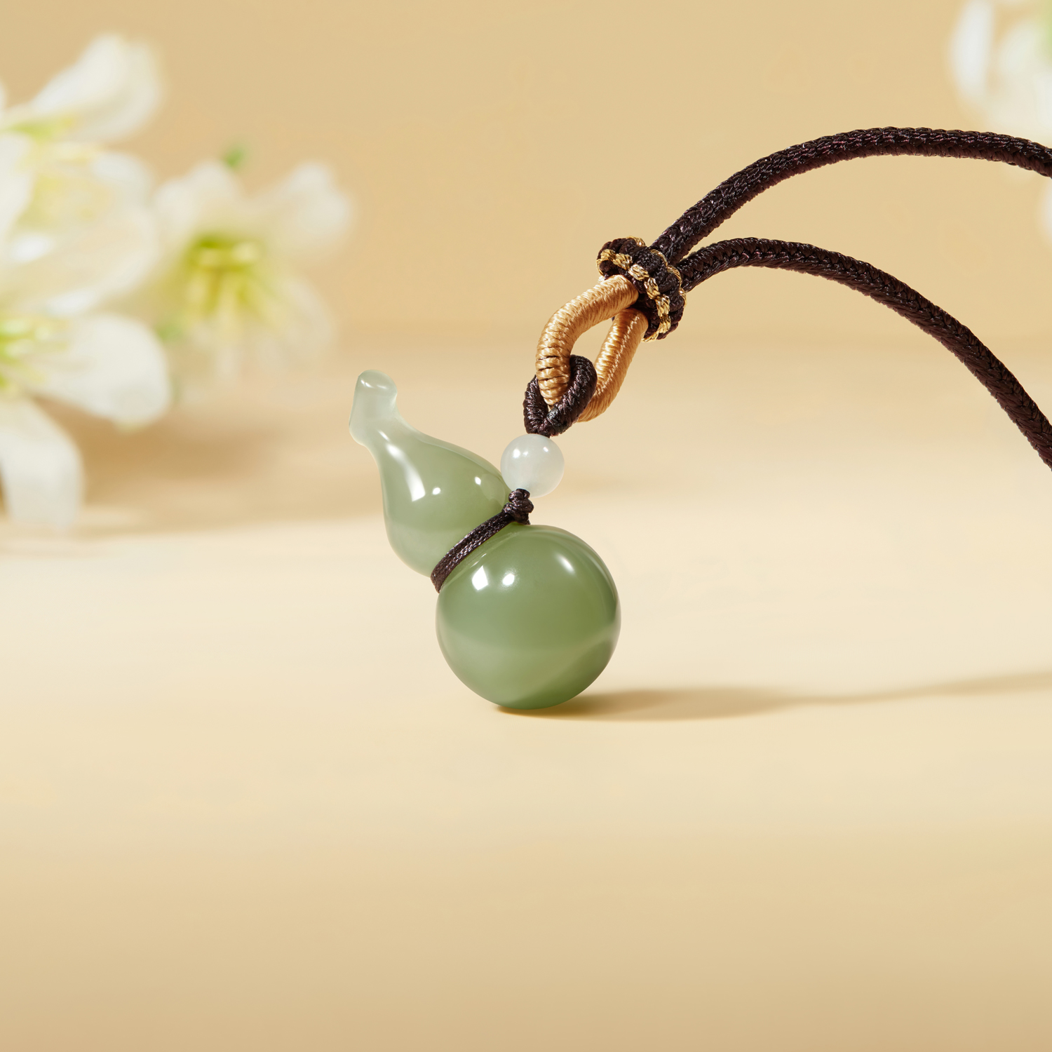 六福珠宝葫芦和田玉项链吊坠女款日常玉石圆珠挂坠玉坠F21A0040DS