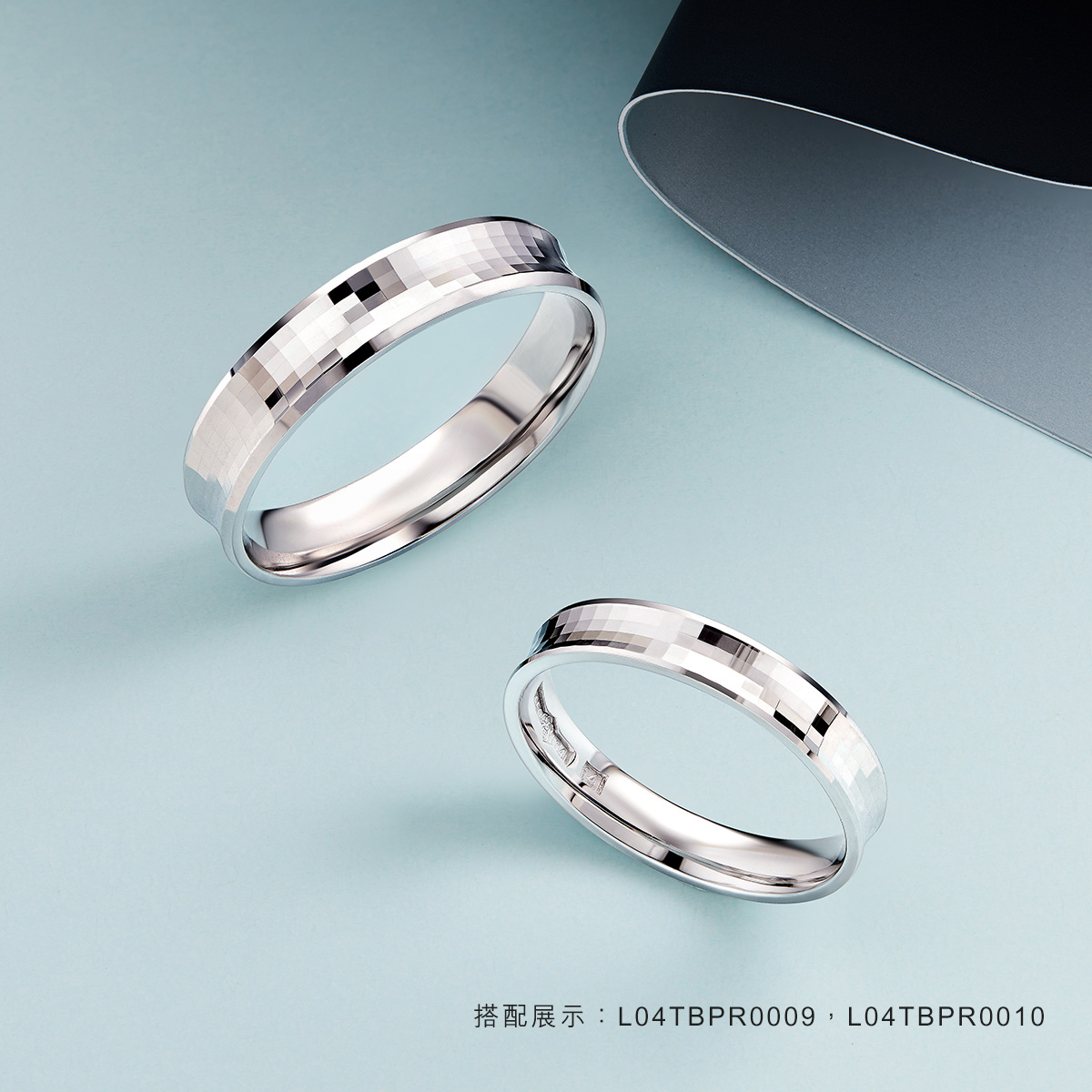 六福珠宝像素铂金戒指铂950男士简约白金情侣对戒计价L04TBPR0010