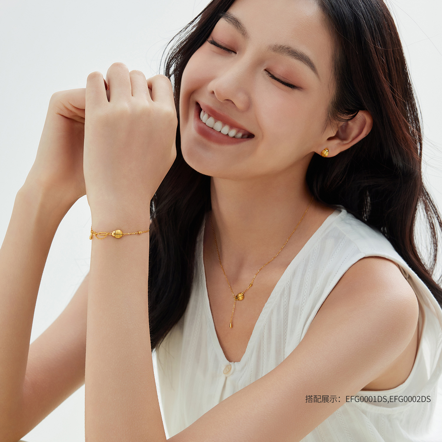 六福珠宝甲壳虫黄金手链女5G手工拉丝电黑足金首饰计价EFG0003DS