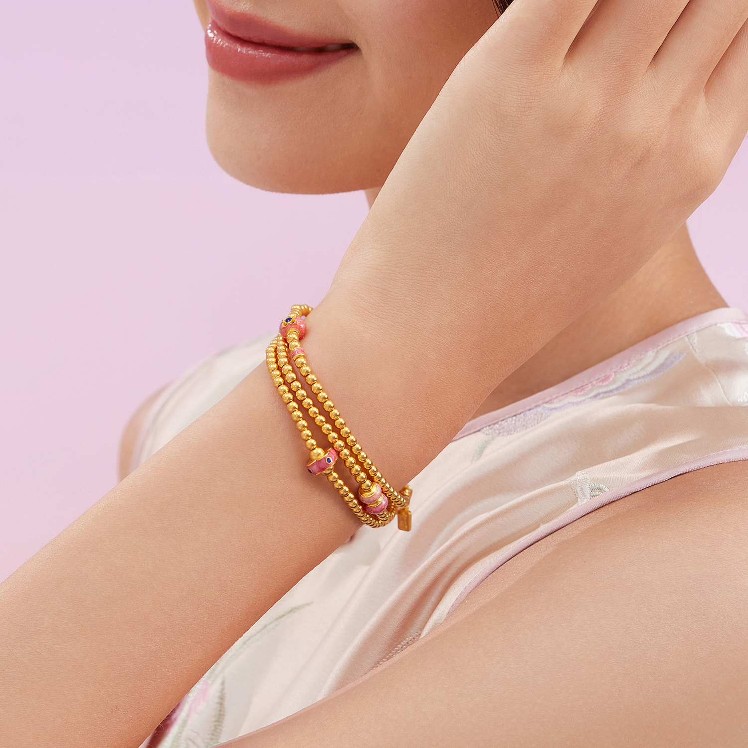 六福珠宝福满传家铃兰花黄金项链鎏彩足金三圈手串计价F63G0080DS赏春【1V1直播看货】