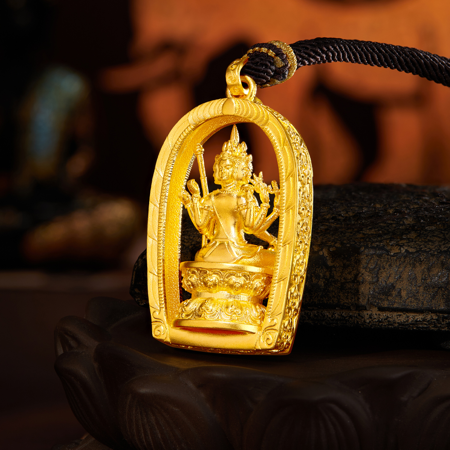 六福珠宝福满传家四面佛造型黄金吊坠男女金佛挂坠计价F63G0106DS【视频看货】