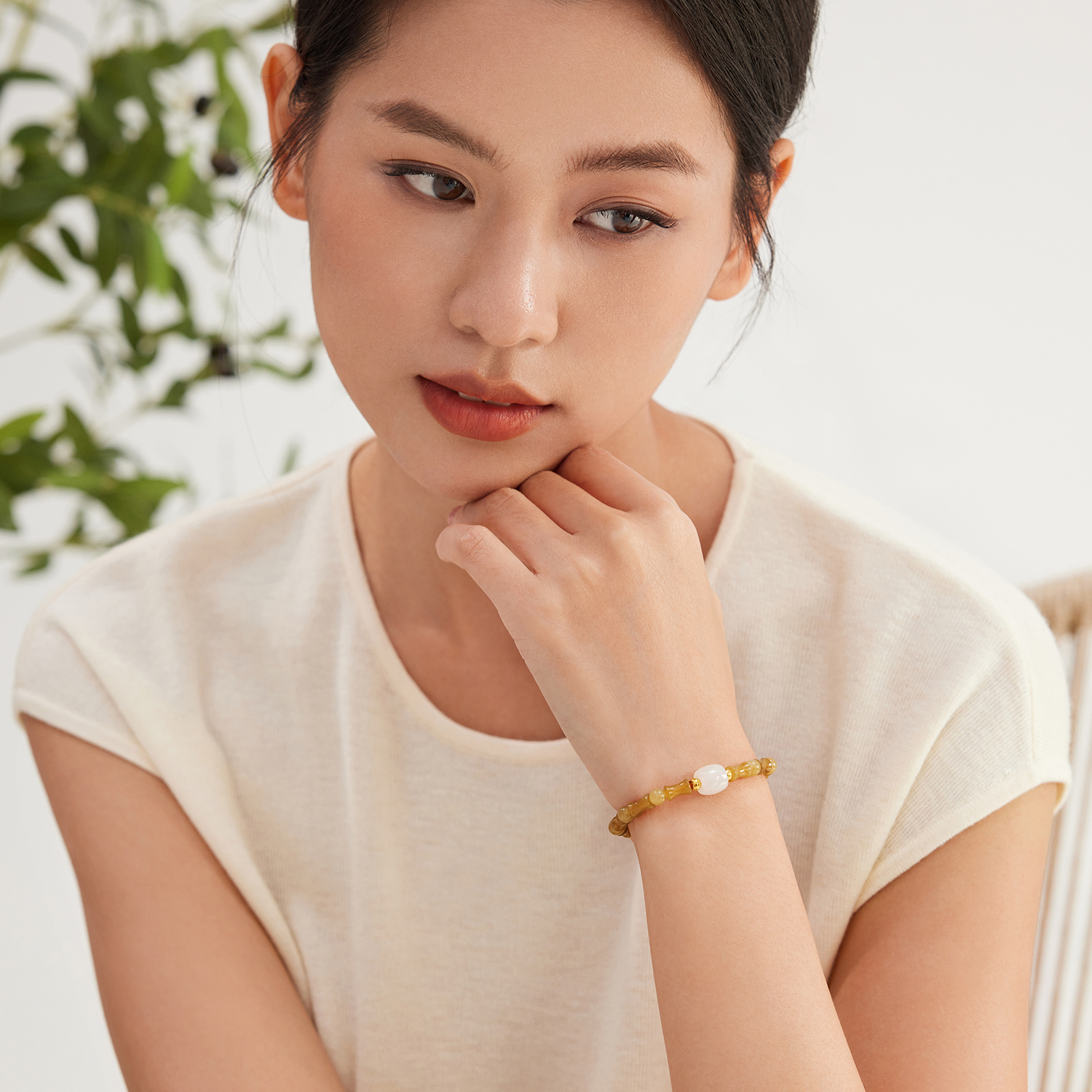 六福珠宝节节高升和田玉手串女款金珠黄金手链竹节玉珠L74A0017DS