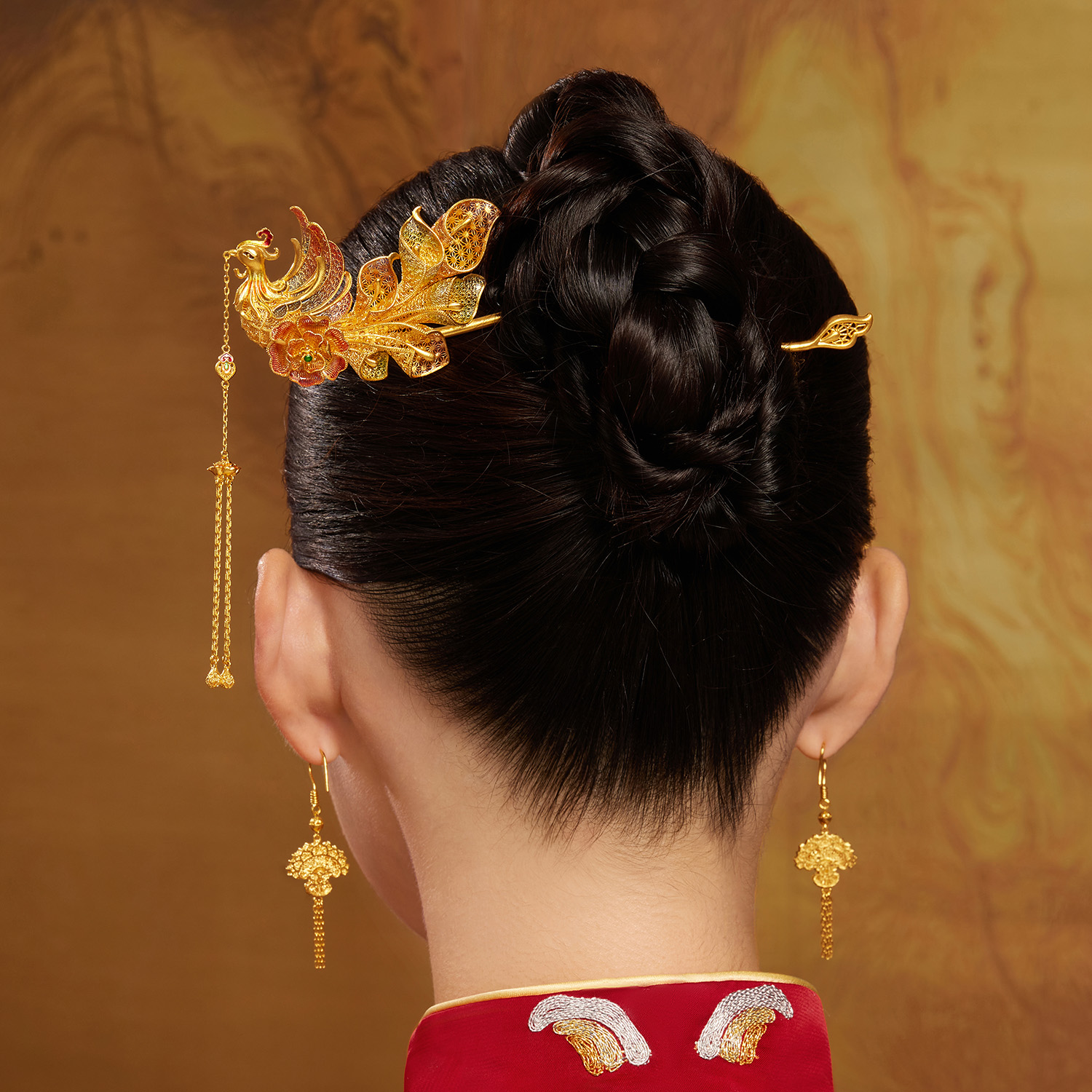 六福珠宝福满传家凤戏牡丹黄金发簪子流苏婚嫁礼计价L17TBGH0003【联系客服补货】