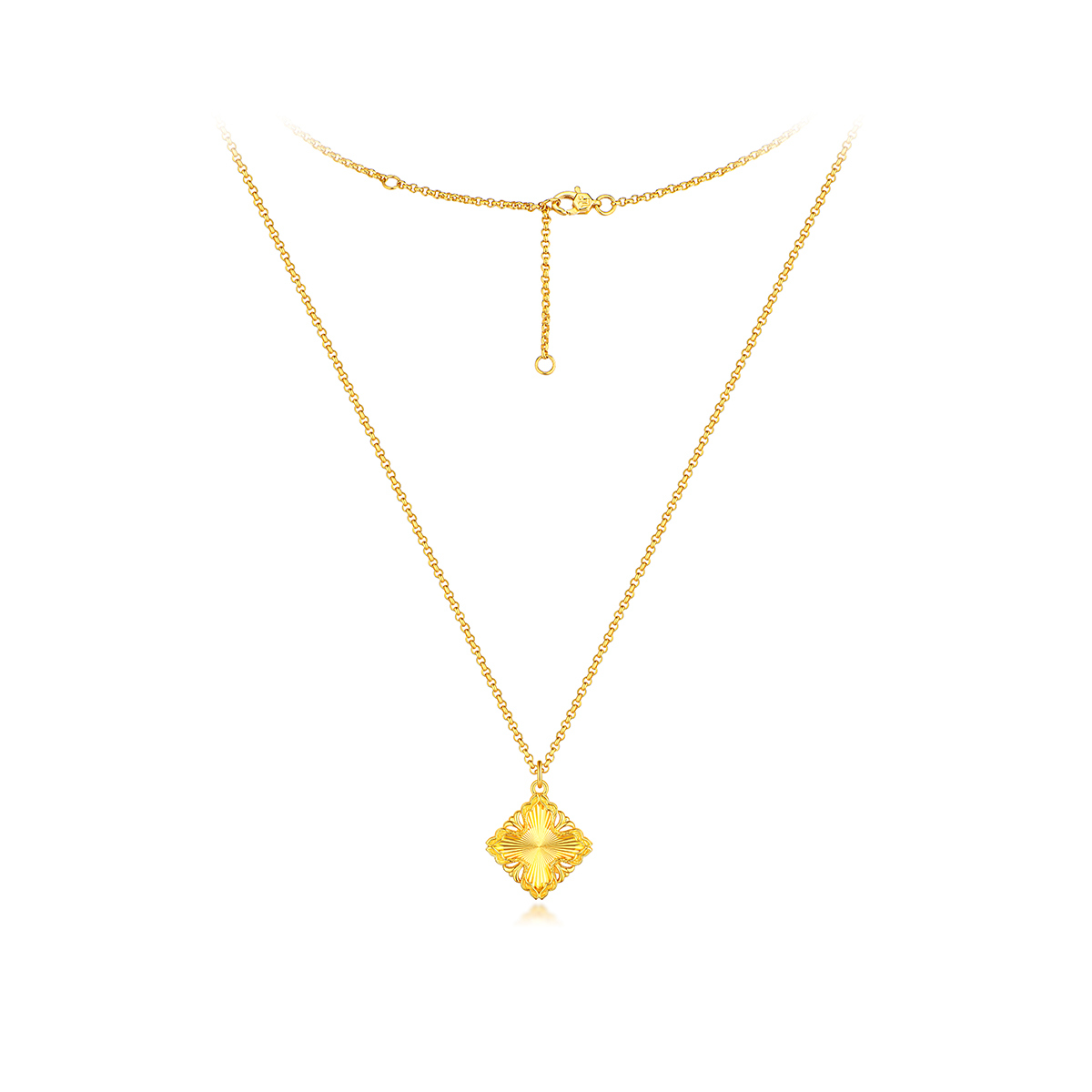 六福珠宝光影金几何菱感黄金项链女款5G足金吊坠套链计价013783NA