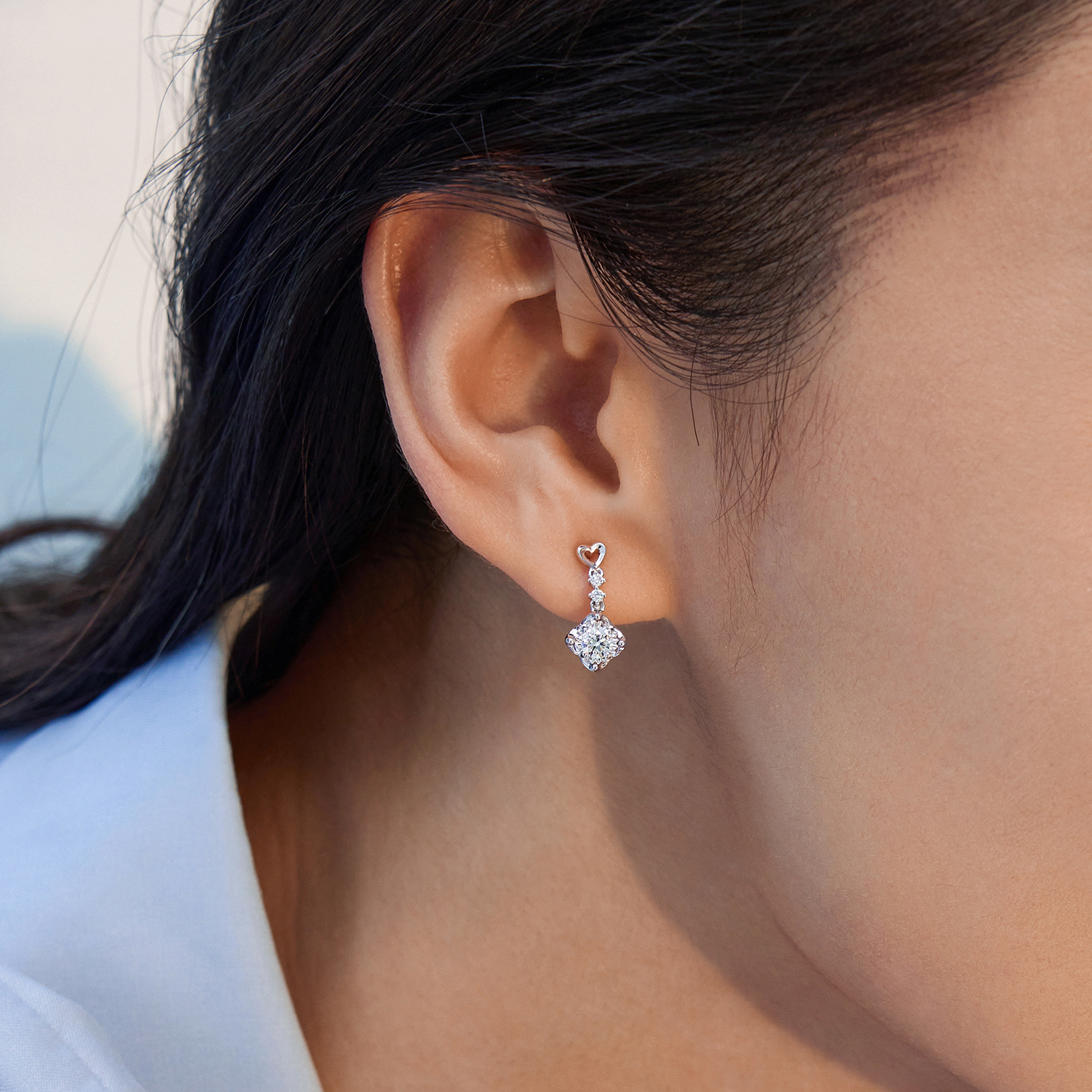 六福珠宝爱很美系列心星18K金钻石耳环耳钉送礼定价LB33129【联系客服补货】