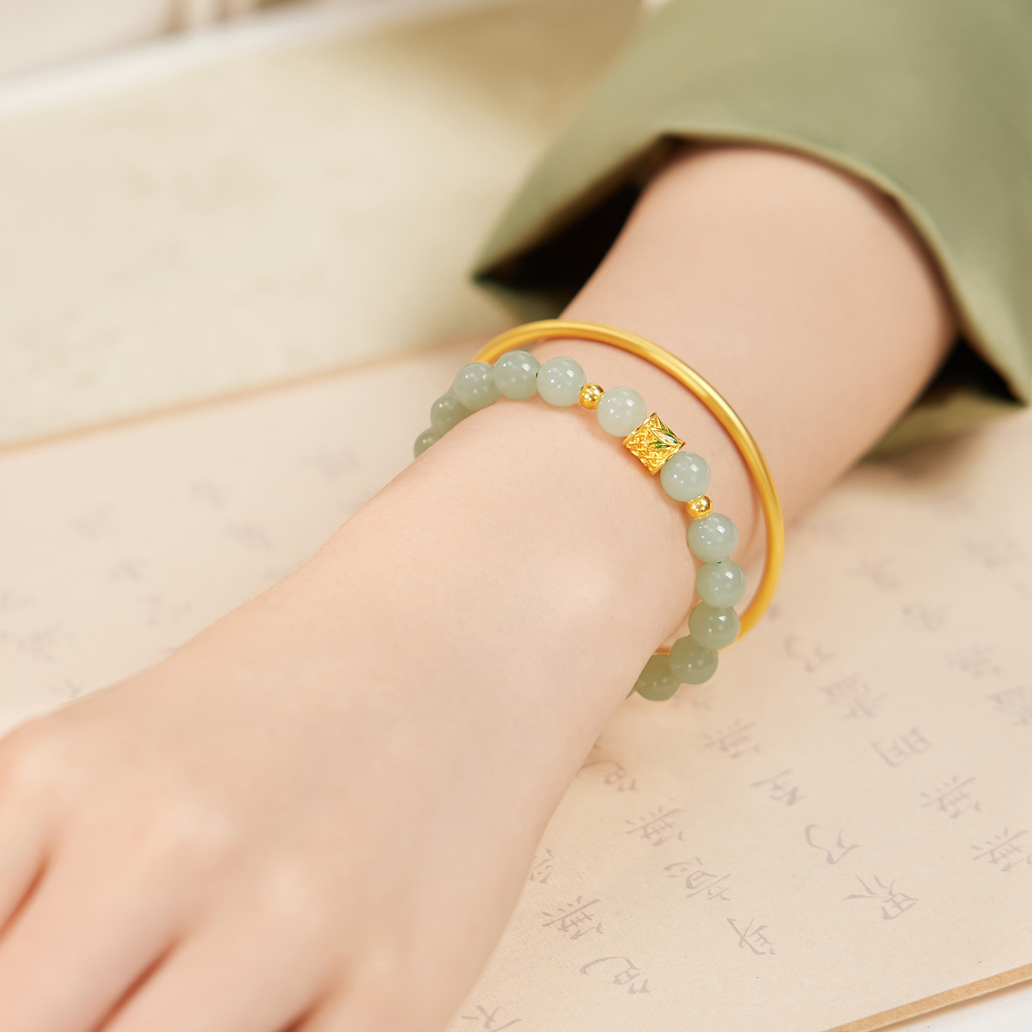 六福珠宝竹节节高升黄金转运珠手链女和田玉手串定价A01A1TBB0020【联系客服补货】