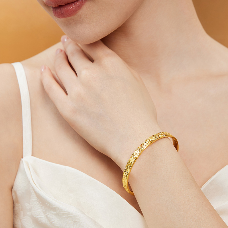 六福珠宝金樱璀璨黄金足金樱花碎碎冰手镯女款计价F21G0031DS葫芦4