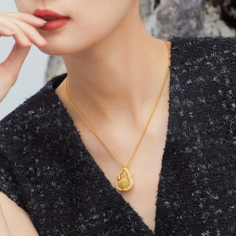 六福珠宝福满传家葫芦吊坠古法黄金项链女镶钻石定价L35A1TBN0007【联系客服补货】【视频看货】