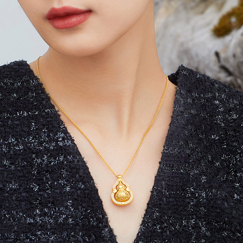 六福珠宝福满传家葫芦吊坠古法黄金项链女镶钻石定价L35A1TBN0007【联系客服补货】【视频看货】