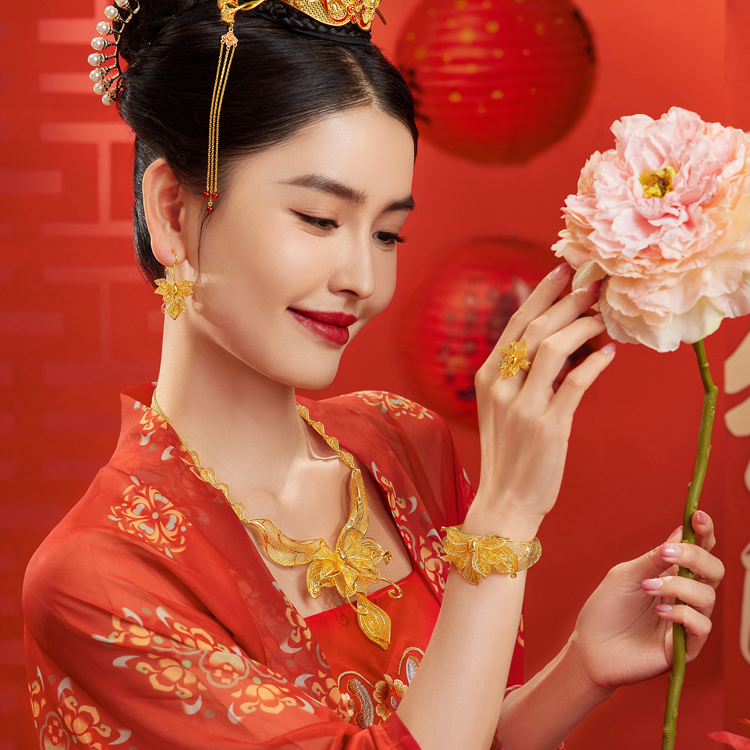 六福珠宝囍爱系列金桂囍事黄金手镯女款结婚三金首饰计价021838AA【1V1直播看货】