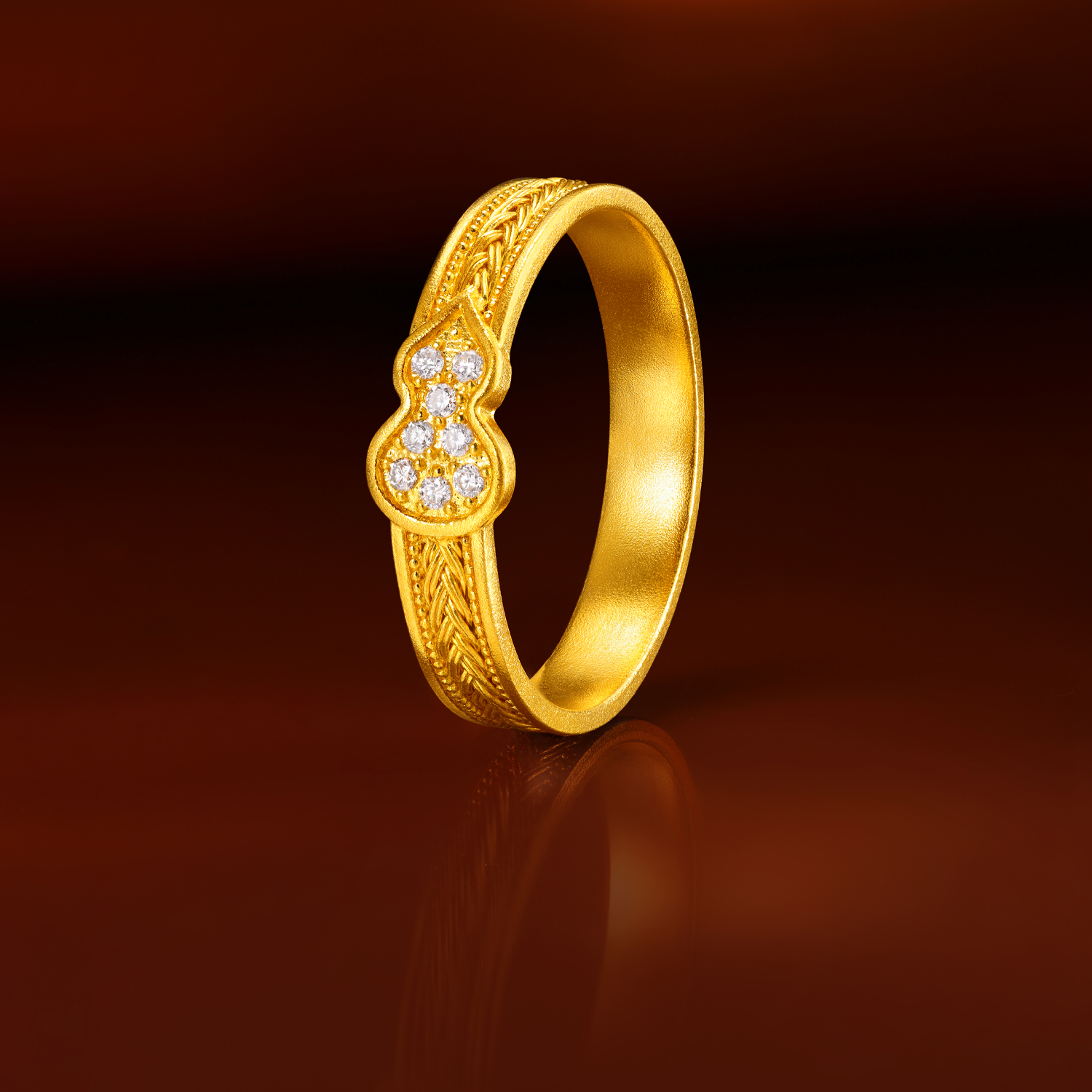 六福珠宝福满传家幸福满满黄金戒指女款钻石金葫芦实心FXA0010DS母亲