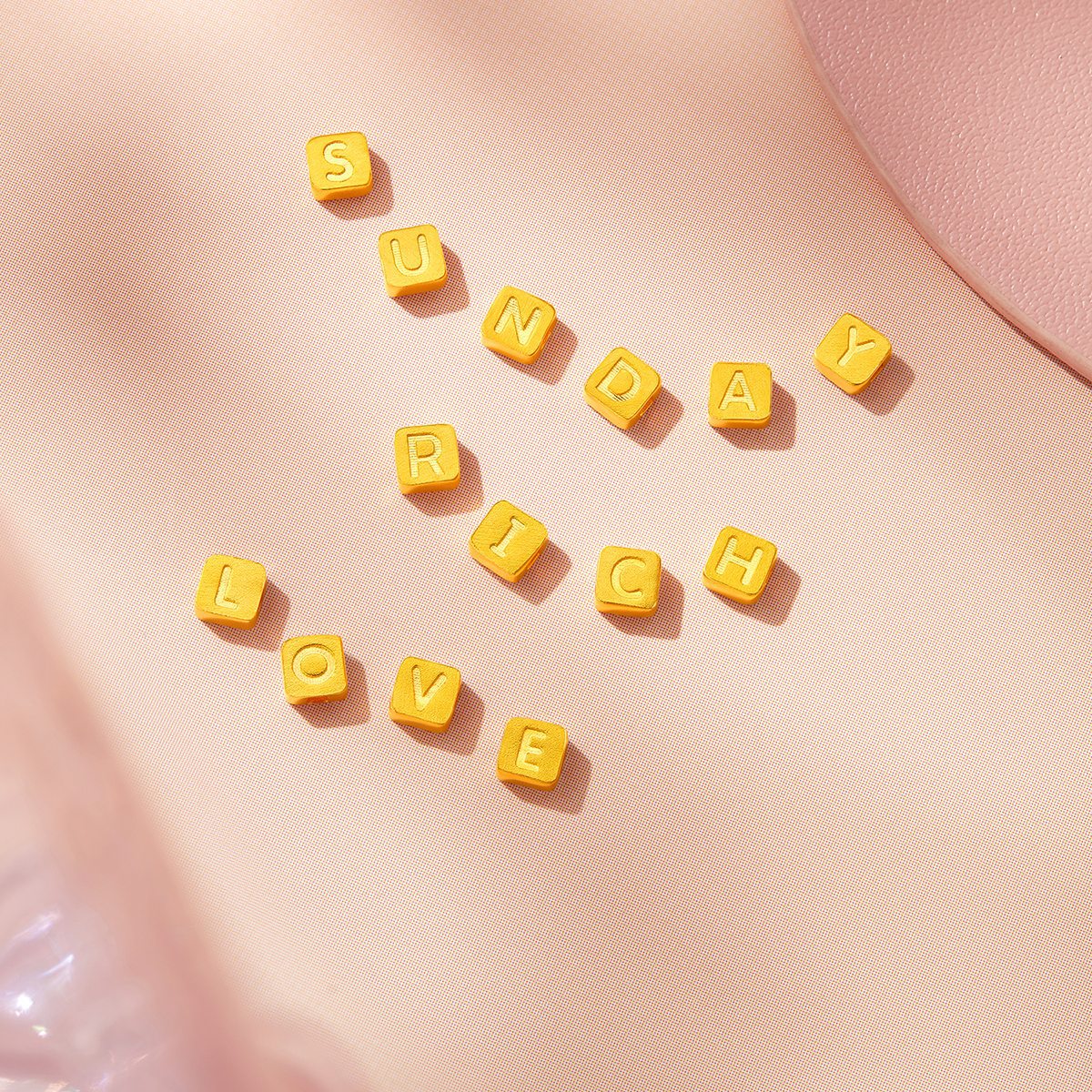 六福珠宝福满传家小方块字母黄金转运珠吊坠可DIY计价F48G0028DS生日