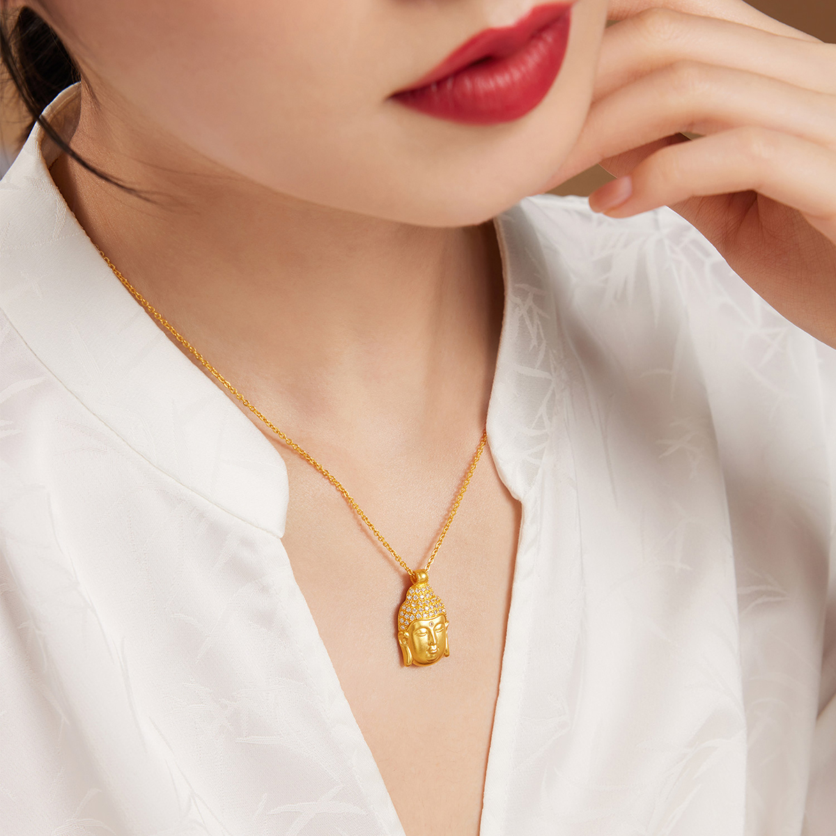 六福珠宝福满传家佛造型黄金项链女足金吊坠套链定价L35A1TBN0012【联系客服补货】【视频看货】