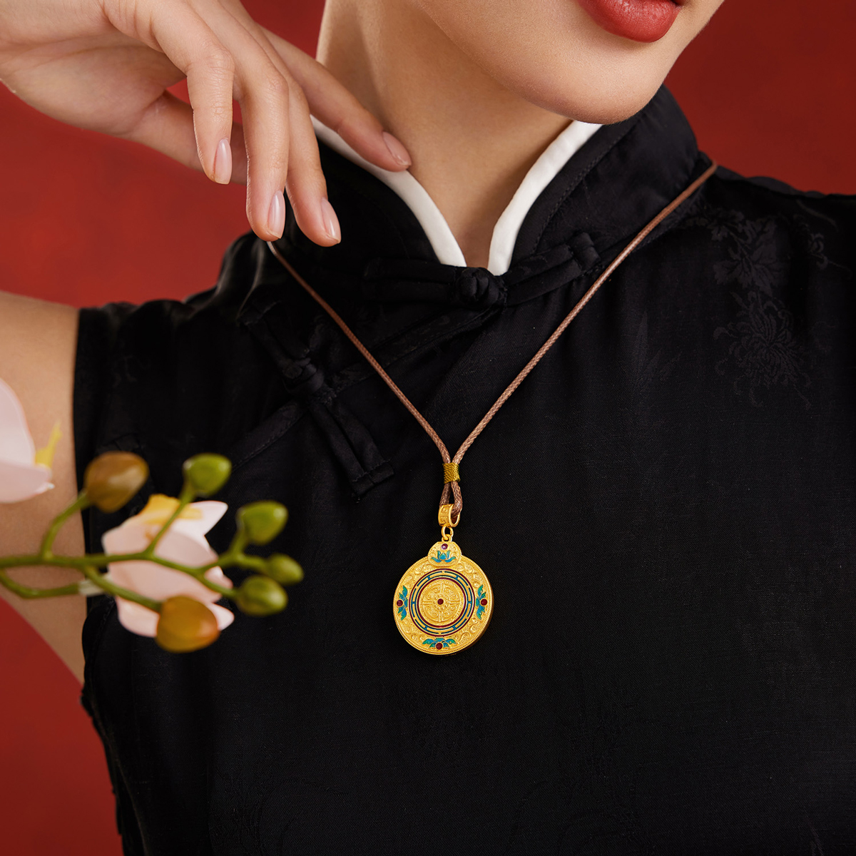 六福珠宝福满传家如意算盘黄金吊坠女圆牌金挂坠计价L17TBGP0003【联系客服补货】【视频看货】