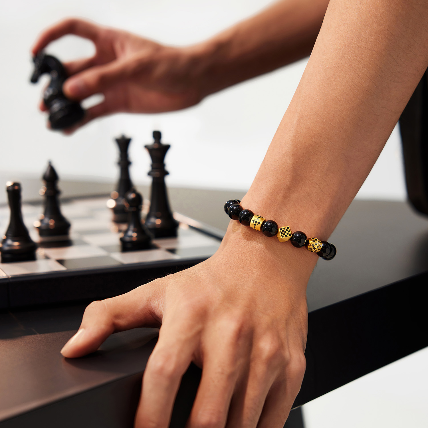 六福珠宝棋盘格黄金转运珠配件电黑硬金路路通可DIY串珠HEA0005DS