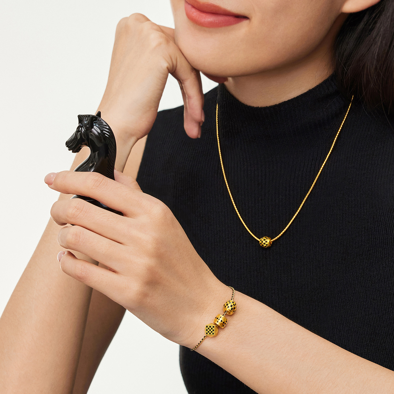 六福珠宝棋盘格黄金转运珠配件电黑硬金路路通可DIY串珠HEA0005DS