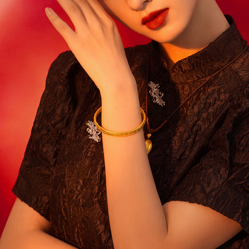 六福珠宝福满传家福泽连绵古法黄金手镯女款足金镯子计价000346A1【联系客服补货】【视频看货】