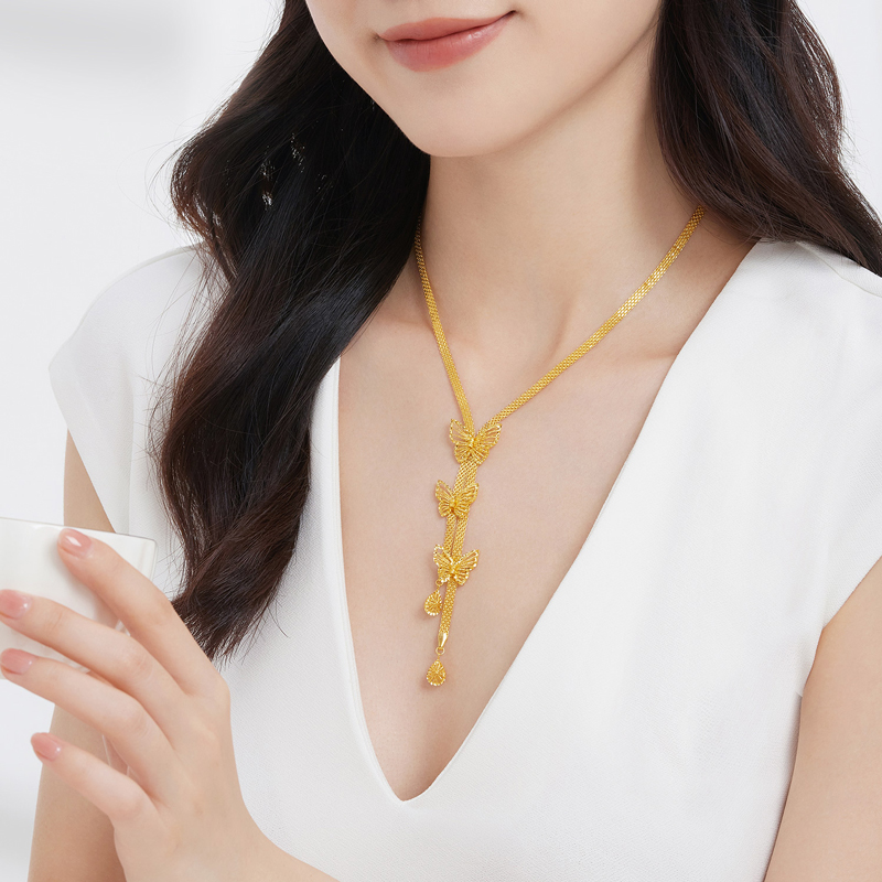 六福珠宝蝴蝶黄金项链女款流苏足金吊坠套链光影金5G计价005104NA【视频看货】