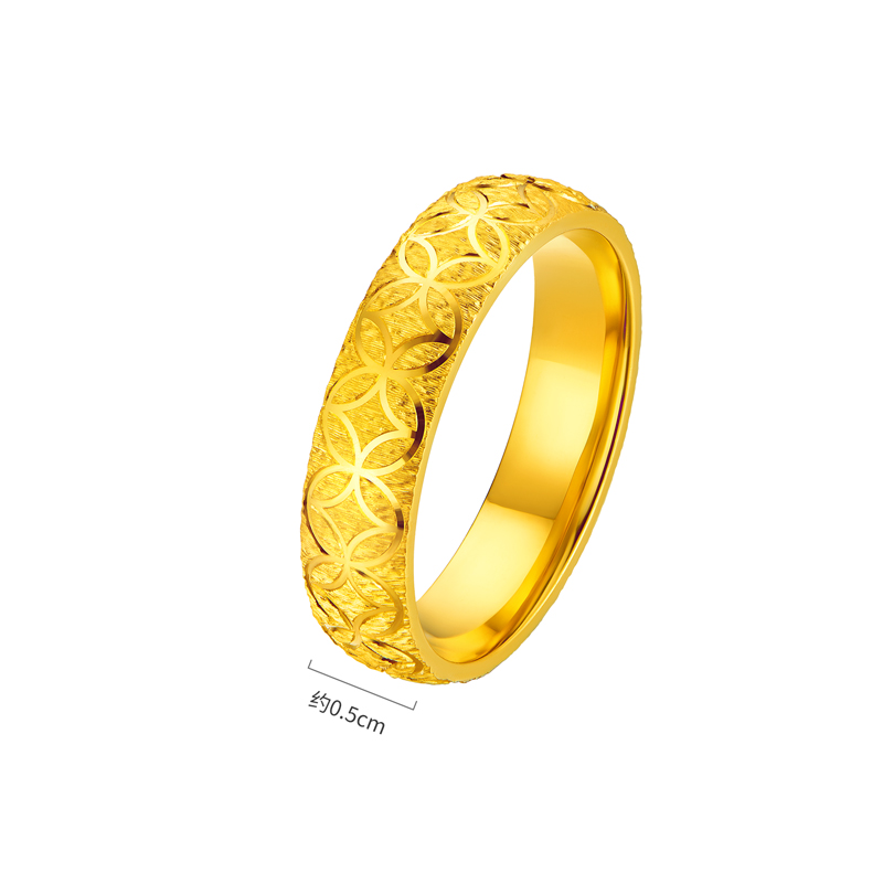 六福珠宝光影金钱多多黄金戒指实心戗刻金铜钱对戒计价HEG0053DS
