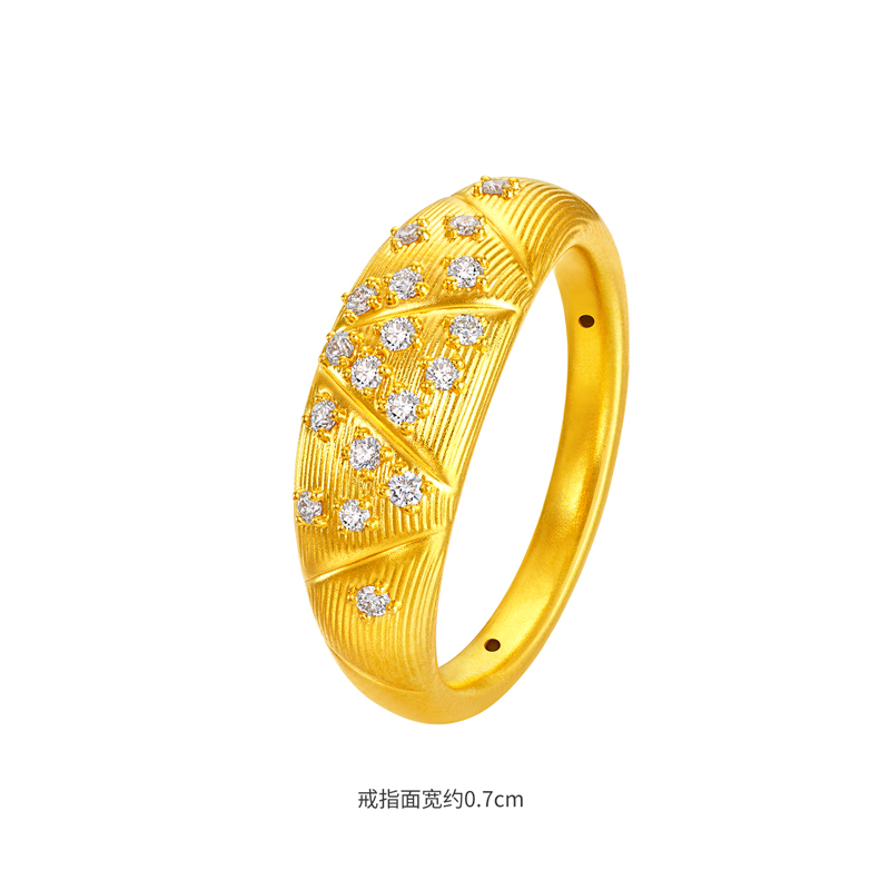 六福珠宝满天星黄金戒指女款宽面5D硬金钻石戒指首饰GDA0032DS