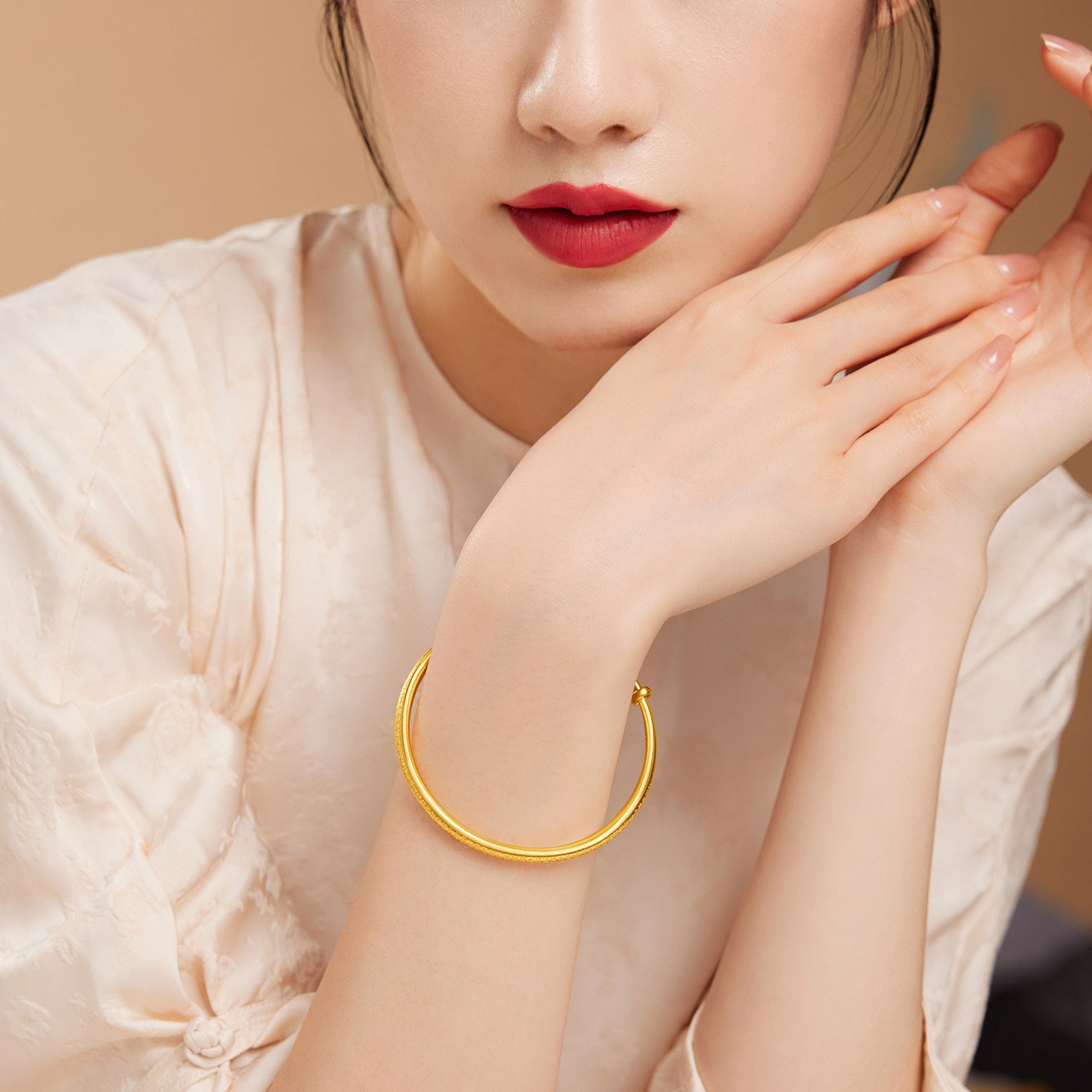 六福珠宝福满传家心经古法黄金手镯女款足金镯子计价G21TBGB0028【联系客服补货】【视频看货】