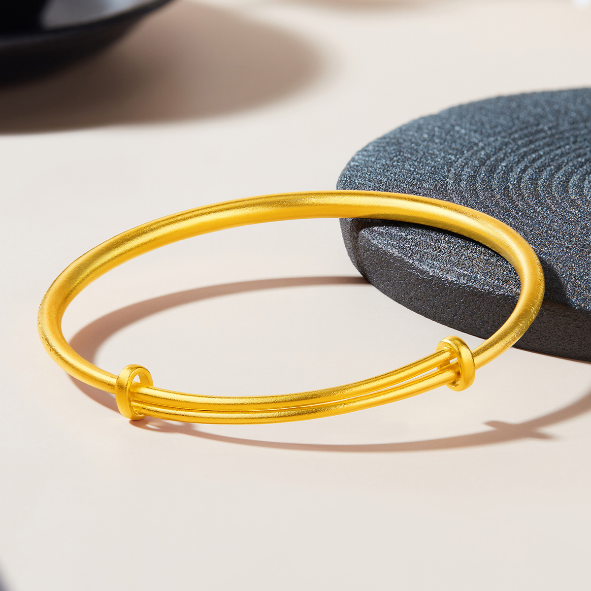 六福珠宝福满传家心经古法黄金手镯女款足金镯子计价G21TBGB0028【联系客服补货】【视频看货】