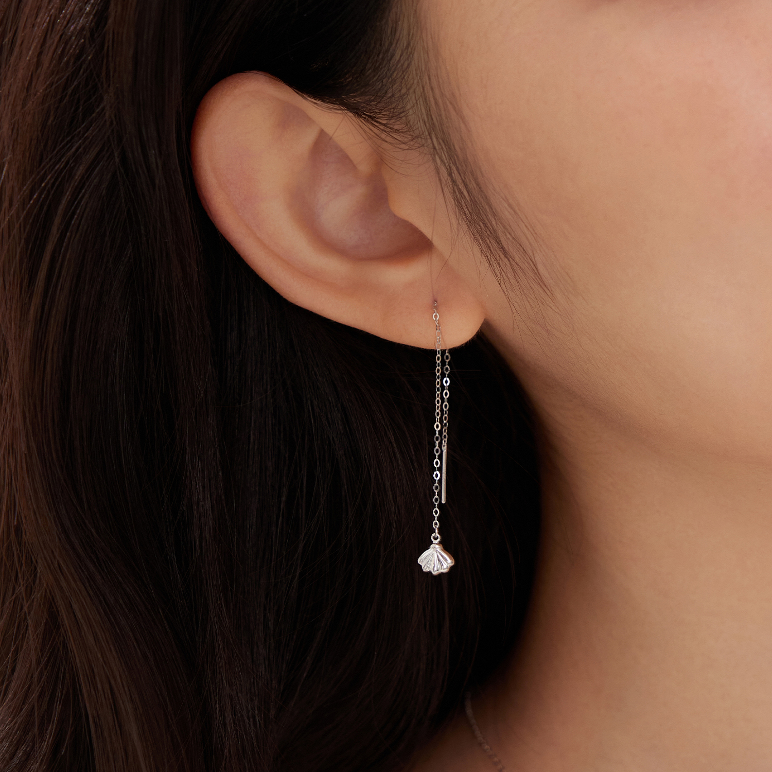 六福珠宝铂金耳钉贝壳Pt950白金耳线耳饰女款送礼计价L19TBPE0002海边