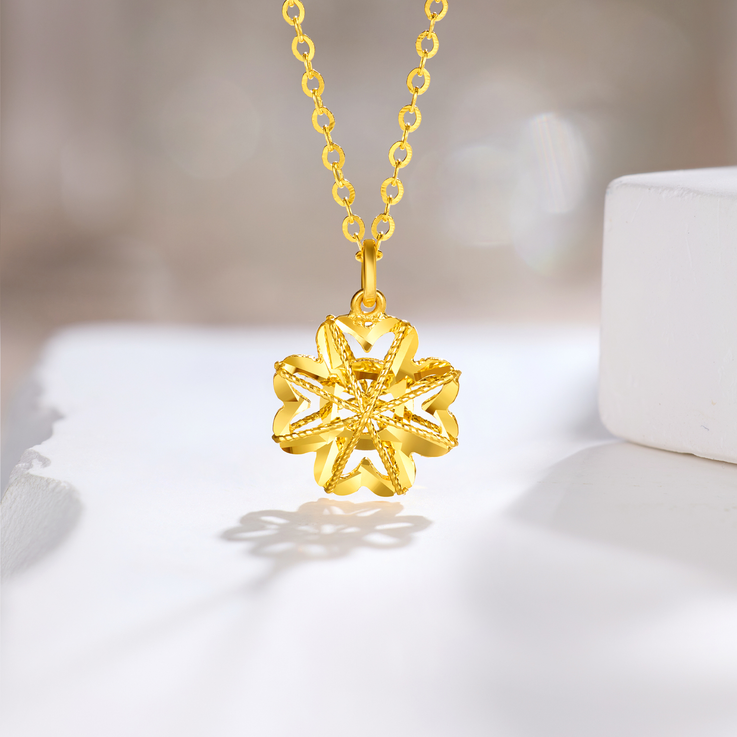 六福珠宝光影金四叶草黄金项链手工编织小风车套链计价GJG0196DS