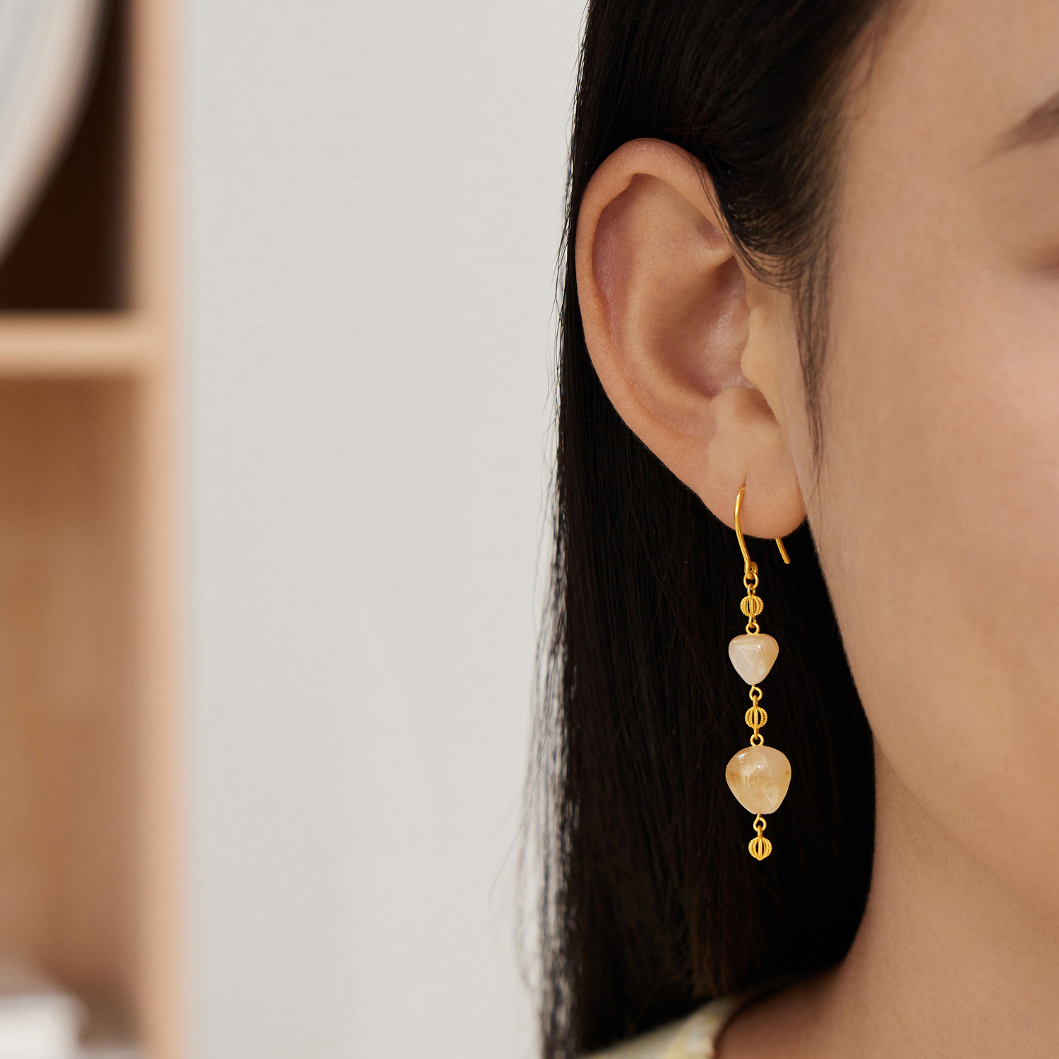 六福珠宝多宝黄金耳环女桃心形和田玉耳饰爱心足金耳坠FQA0011DS