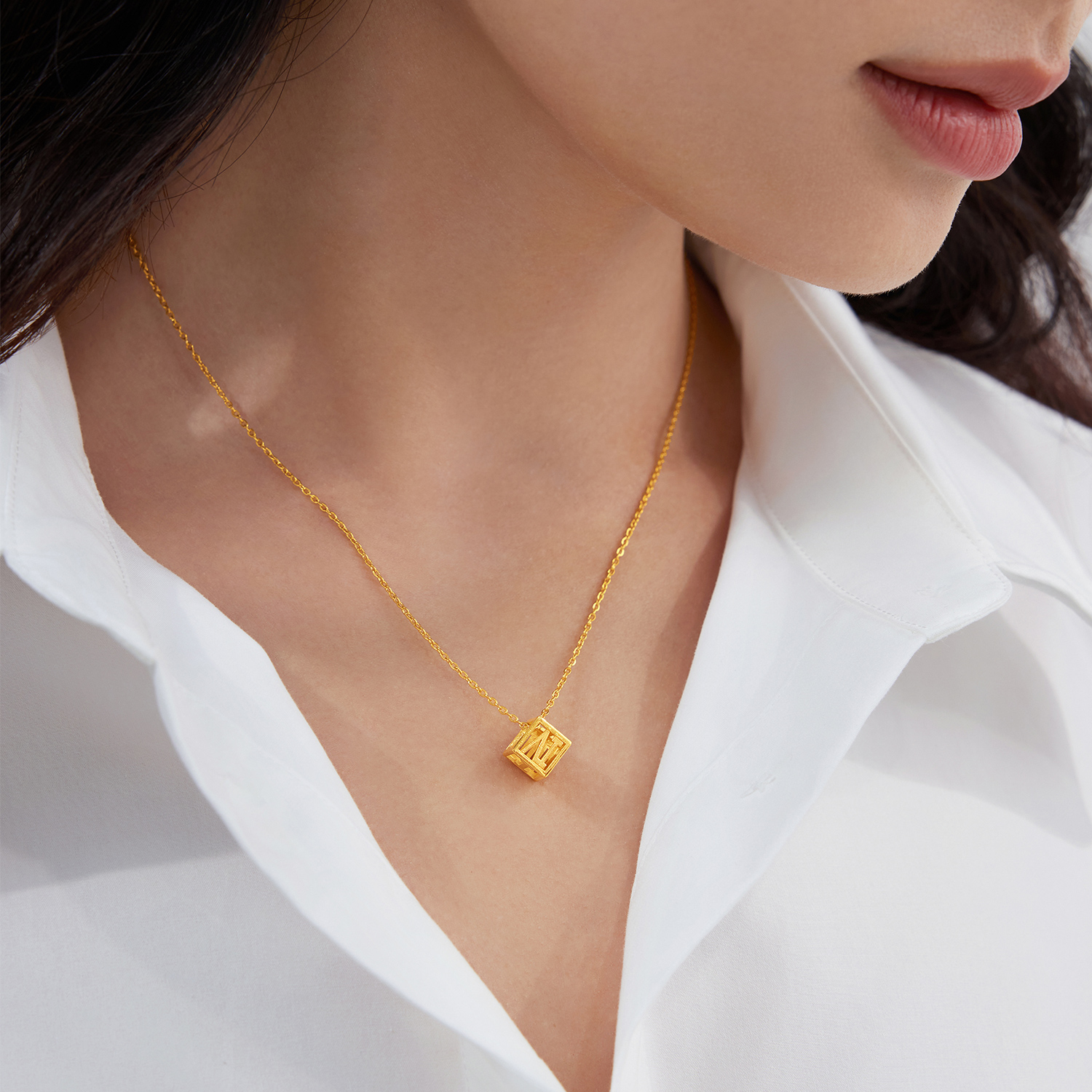 【店庆特惠】六福珠宝1314罗马数字黄金项链送女友金饰魅力套链计价GDG30051