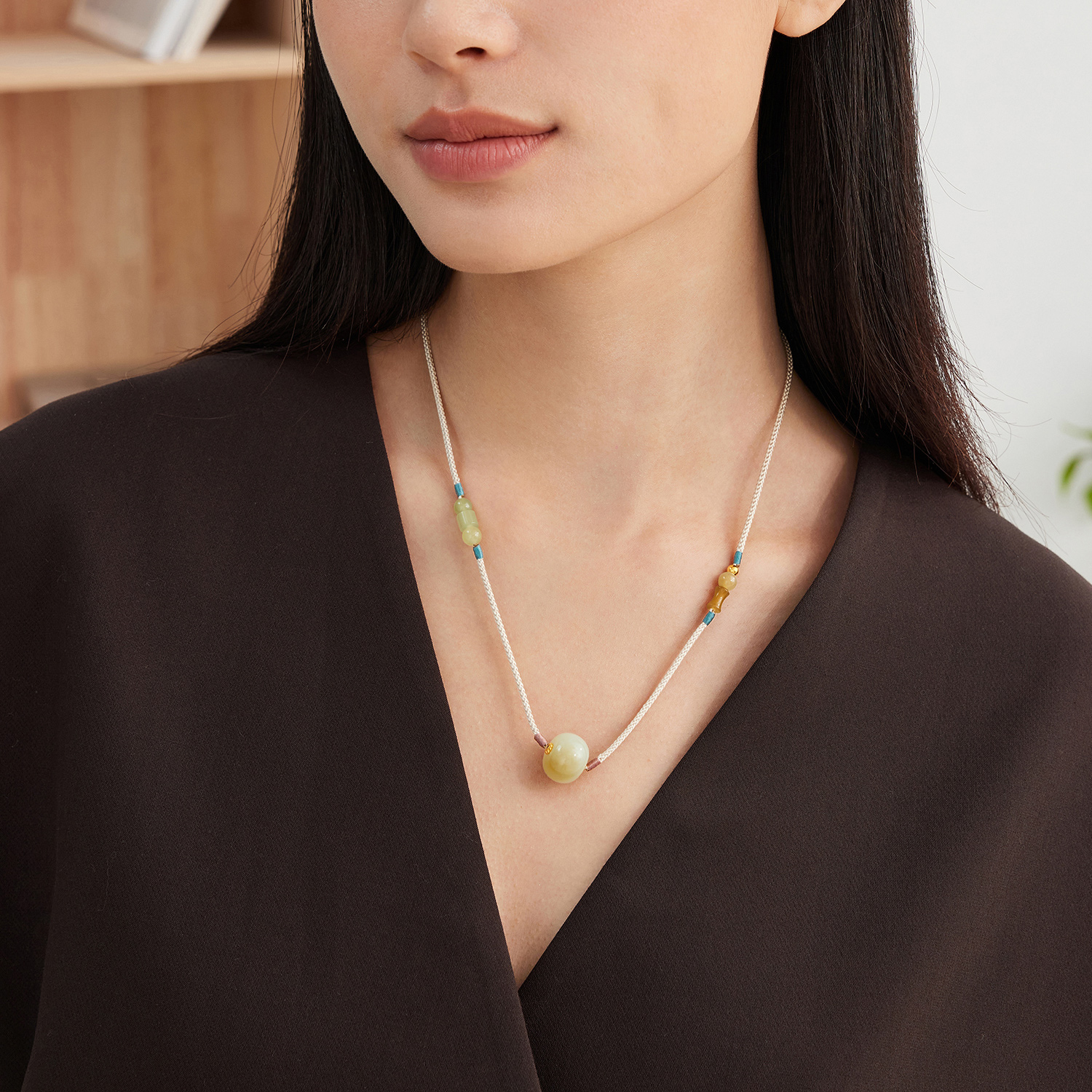 六福珠宝算盘珠和田玉项链黄金隔片女玉石圆珠国风编绳L74A0024DS