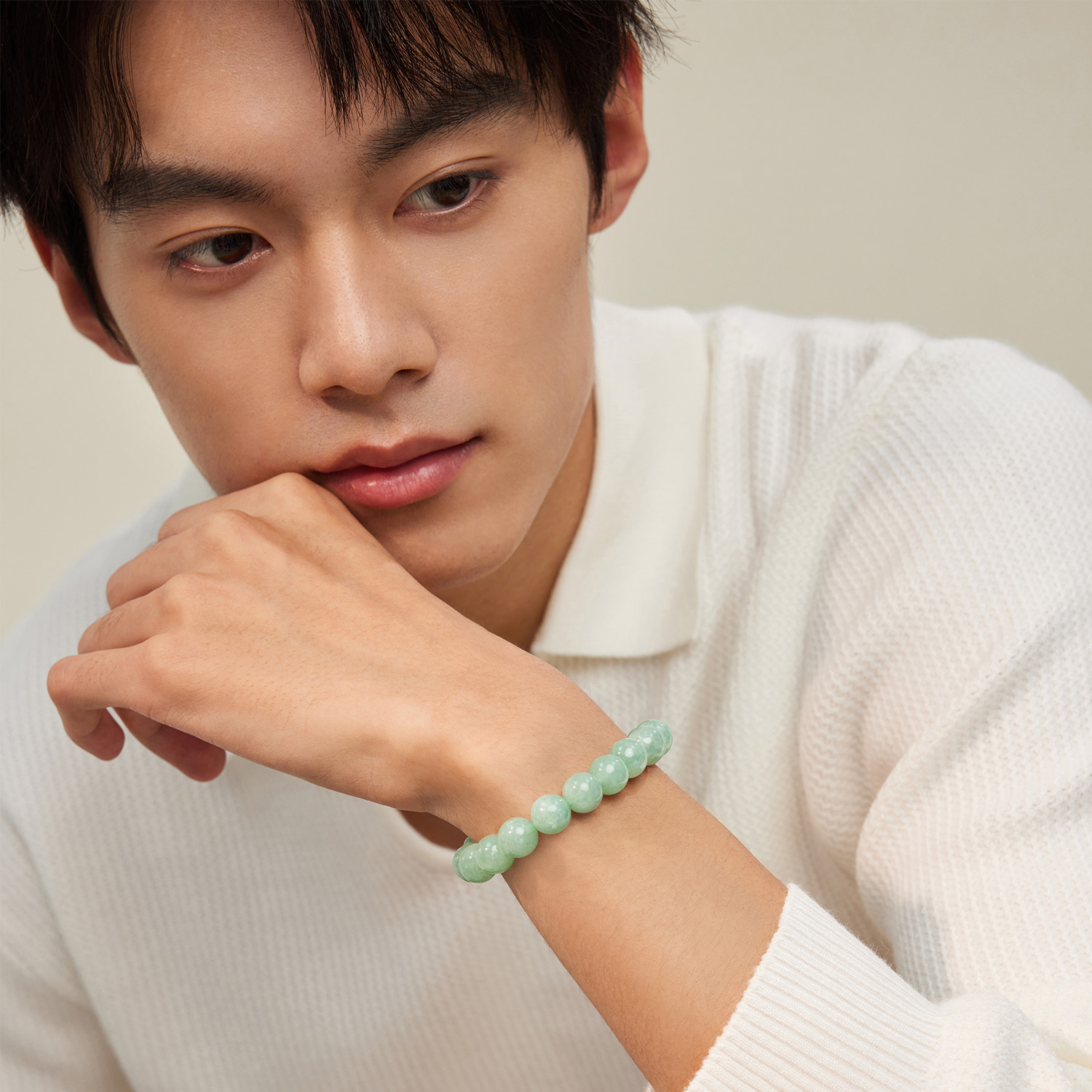 六福珠宝光面圆珠翡翠手串男士10.5-11mm翡翠玉石手链F21J0004DS