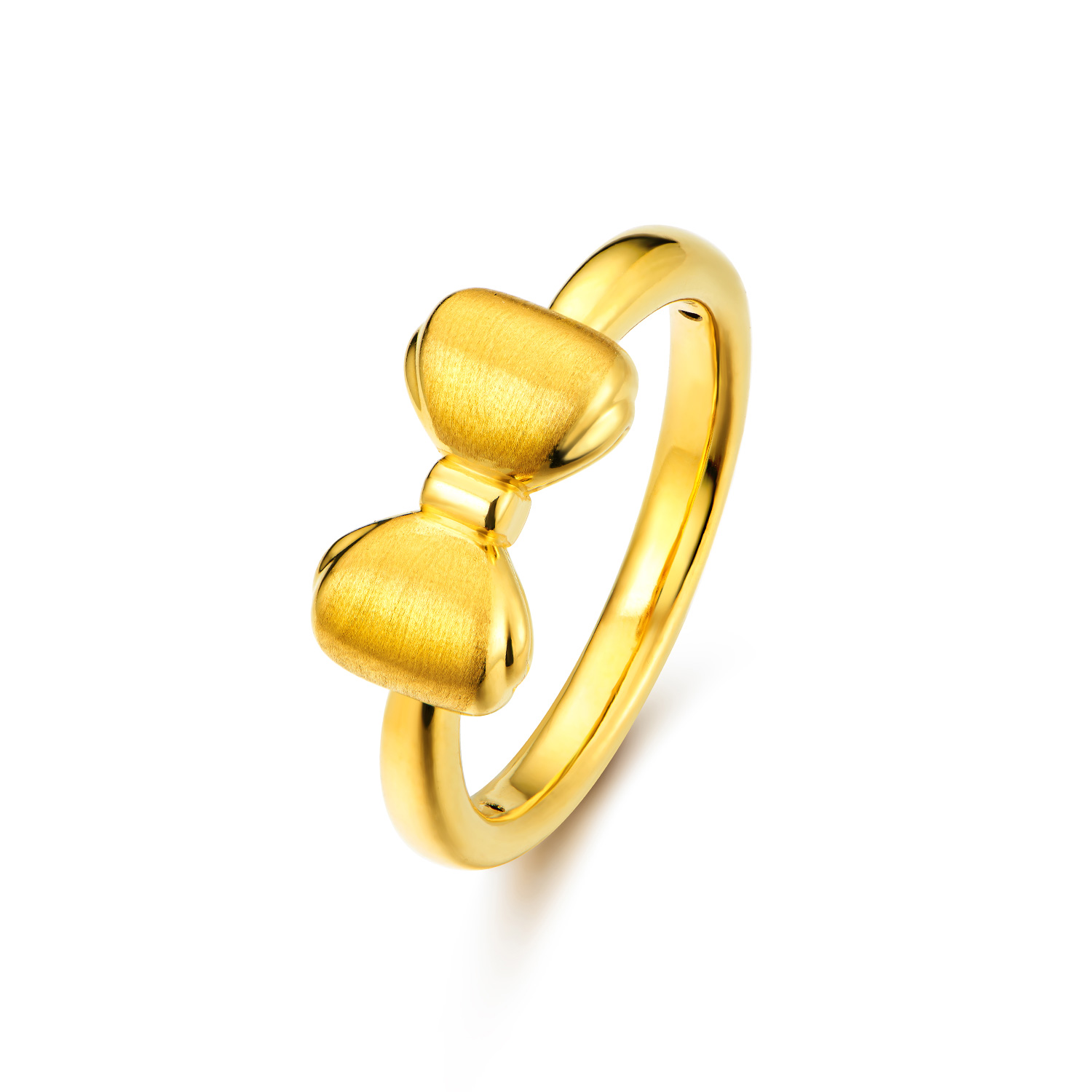 六福珠宝蝴蝶结黄金戒指女款优雅拉丝5D硬金首饰送礼物L25A0001DS